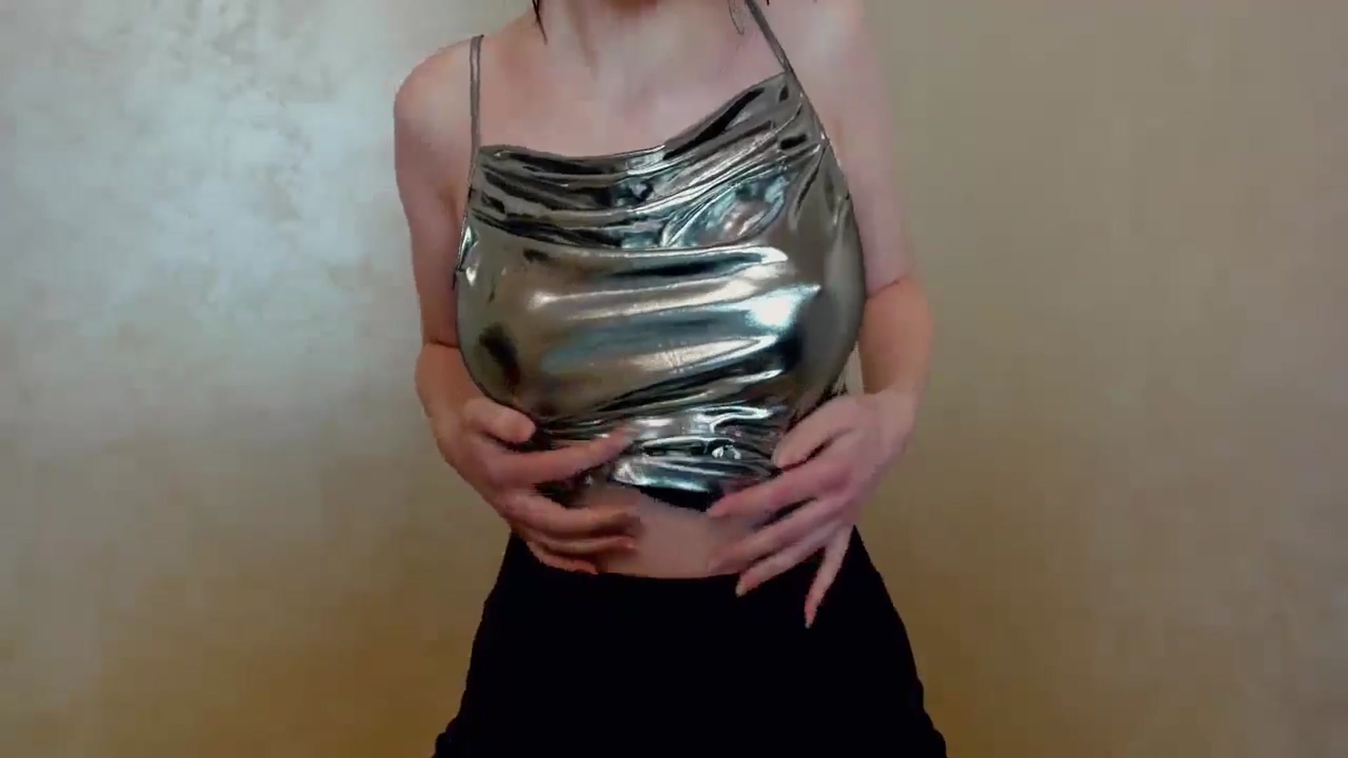 Gallery image thumbnail from Baby_Melania's myfreecams stream on, 04/01/2025, 24:14 image 16 of 20