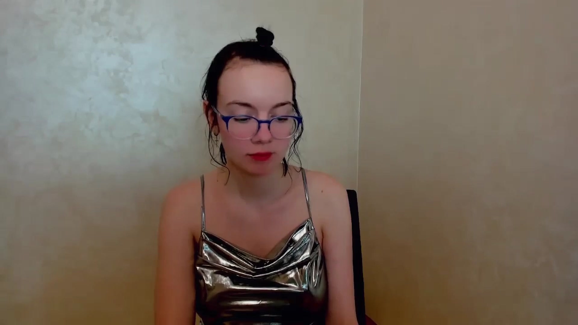 Gallery image thumbnail from Baby_Melania's myfreecams stream on, 04/01/2025, 24:14 image 6 of 20