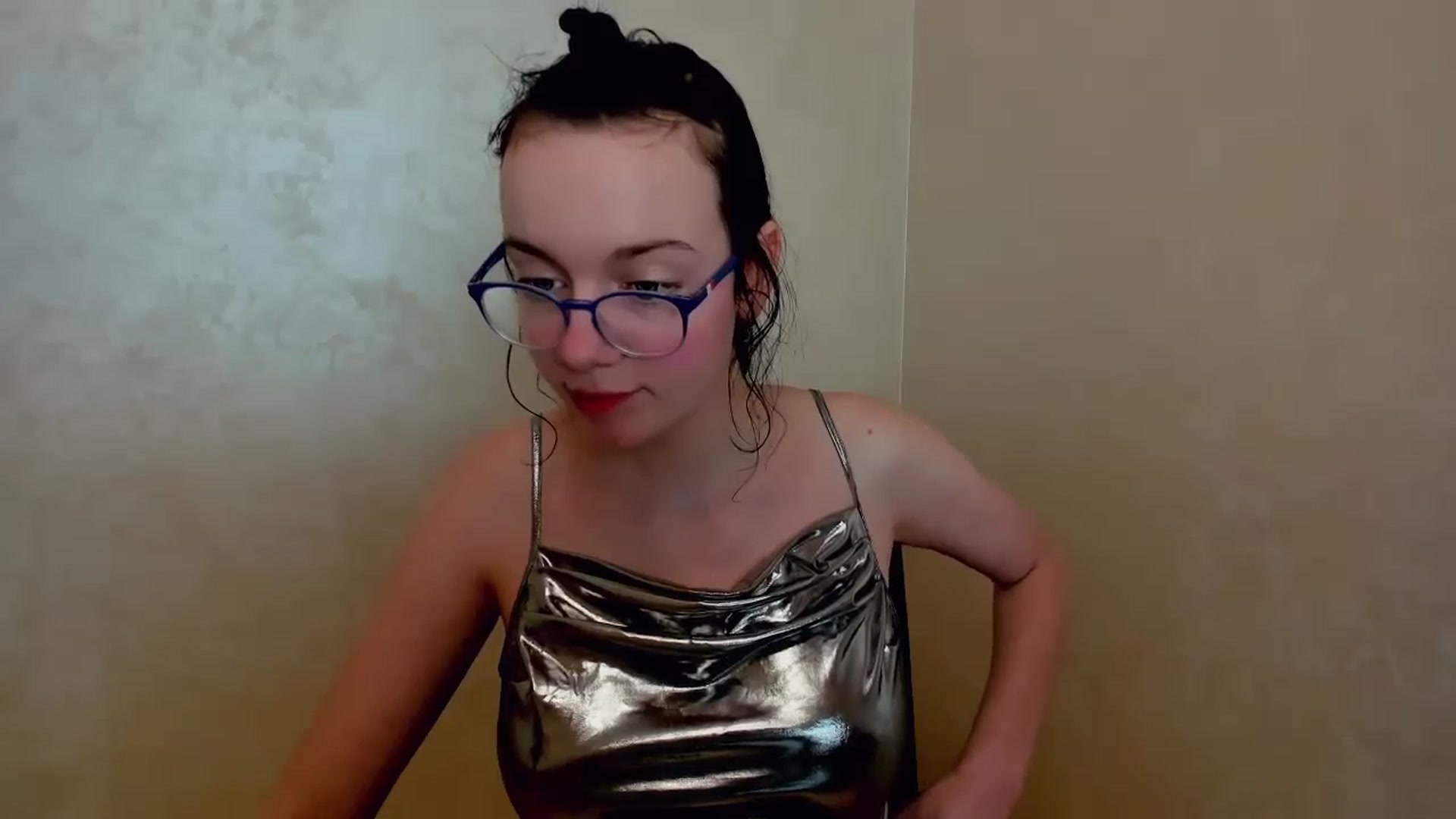Gallery image thumbnail from Baby_Melania's myfreecams stream on, 04/01/2025, 24:14 image 12 of 20