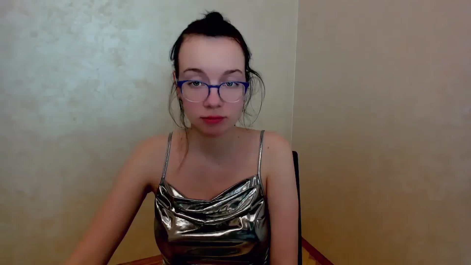 Gallery image thumbnail from Baby_Melania's myfreecams stream on, 04/03/2025, 19:54 image 15 of 20