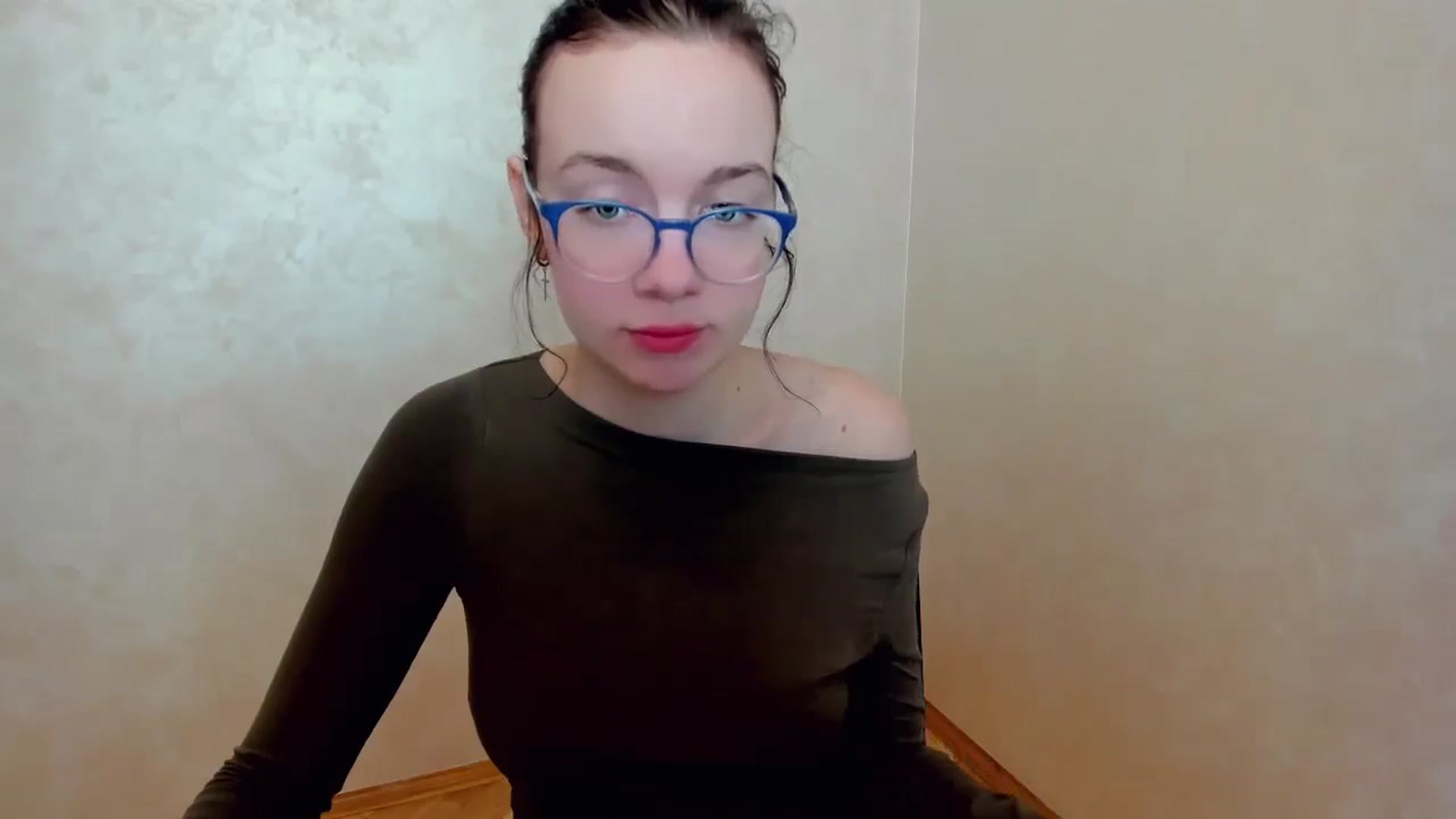 Gallery image thumbnail from Baby_Melania's myfreecams stream on, 04/04/2025, 19:39 image 18 of 20