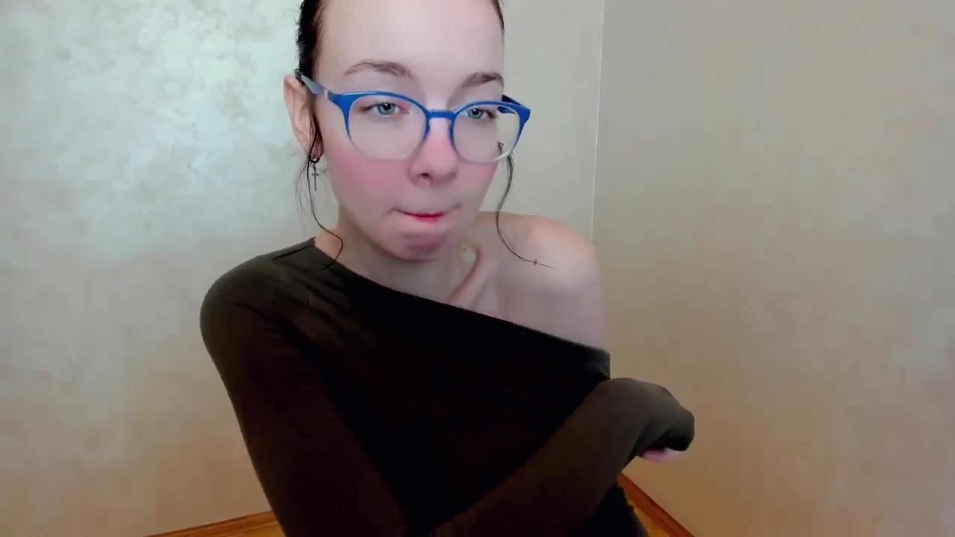 Gallery image thumbnail from Baby_Melania's myfreecams stream on, 04/04/2025, 19:39 image 5 of 20