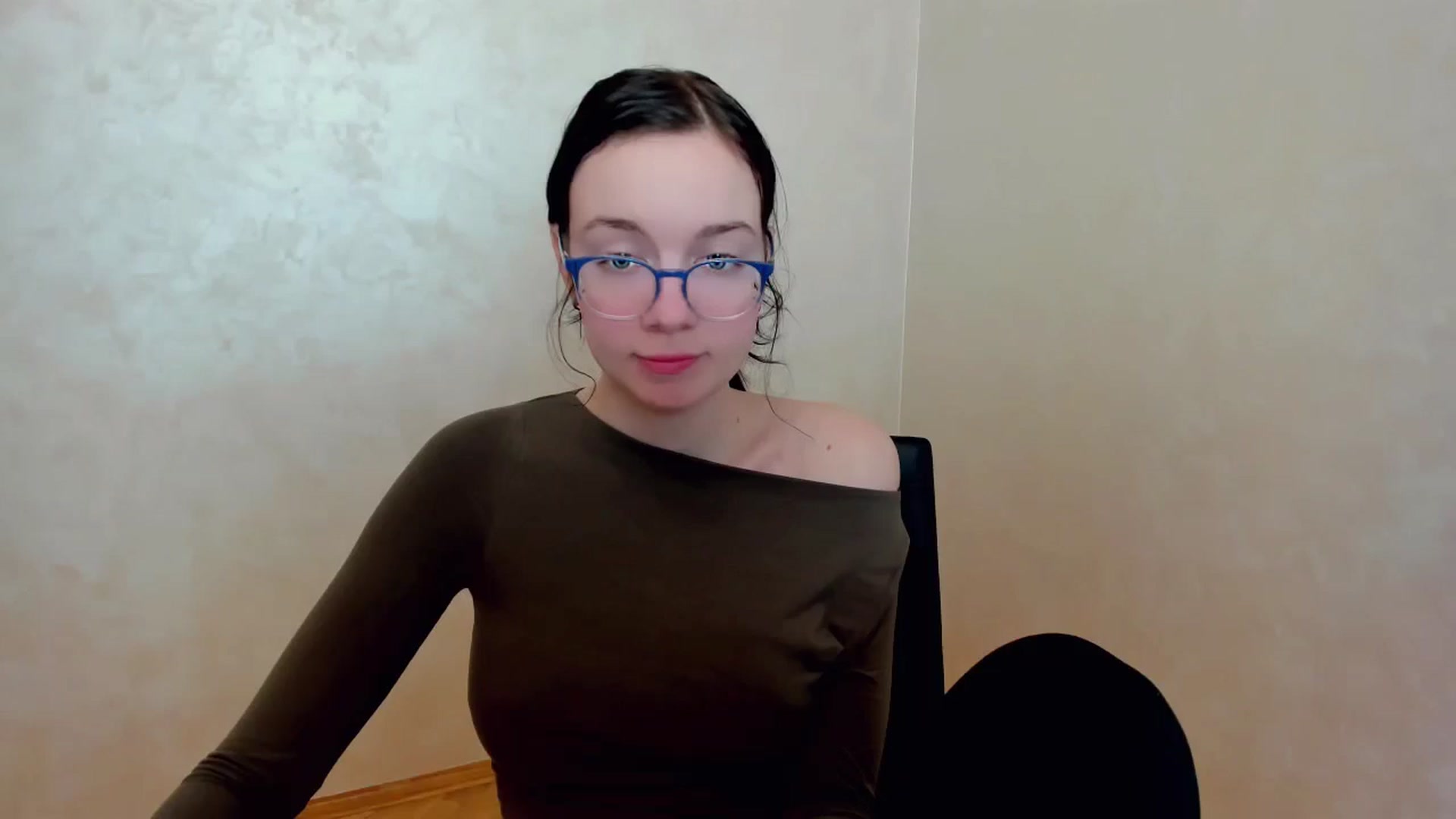 Gallery image thumbnail from Baby_Melania's myfreecams stream on, 04/04/2025, 20:49 image 6 of 20