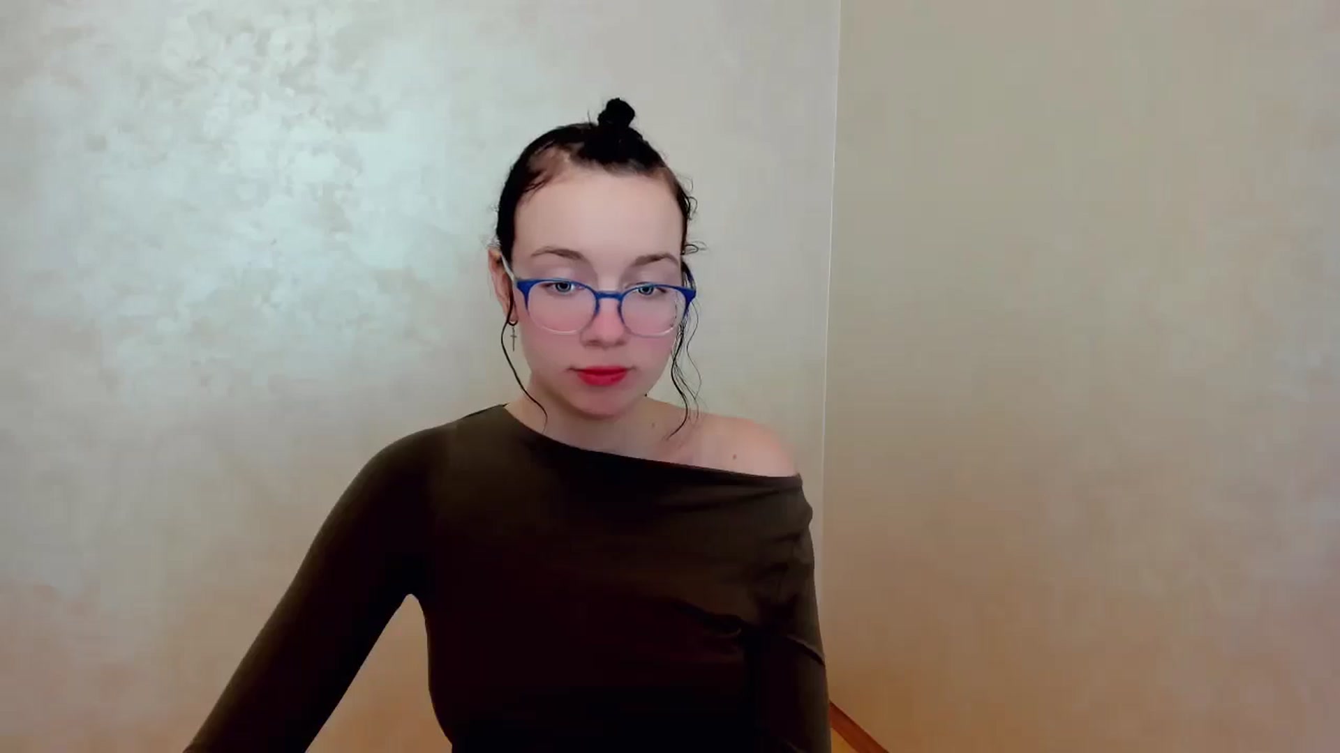 Gallery image thumbnail from Baby_Melania's myfreecams stream on, 04/05/2025, 21:30 image 6 of 20