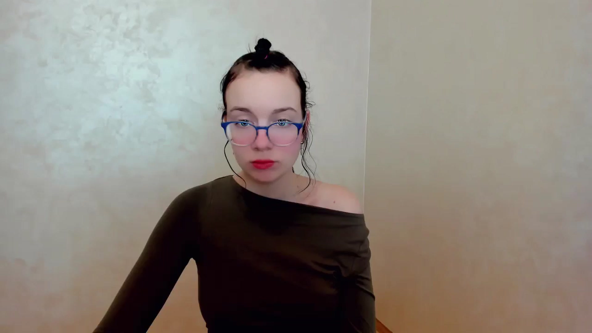 Gallery image thumbnail from Baby_Melania's myfreecams stream on, 04/05/2025, 21:30 image 1 of 20