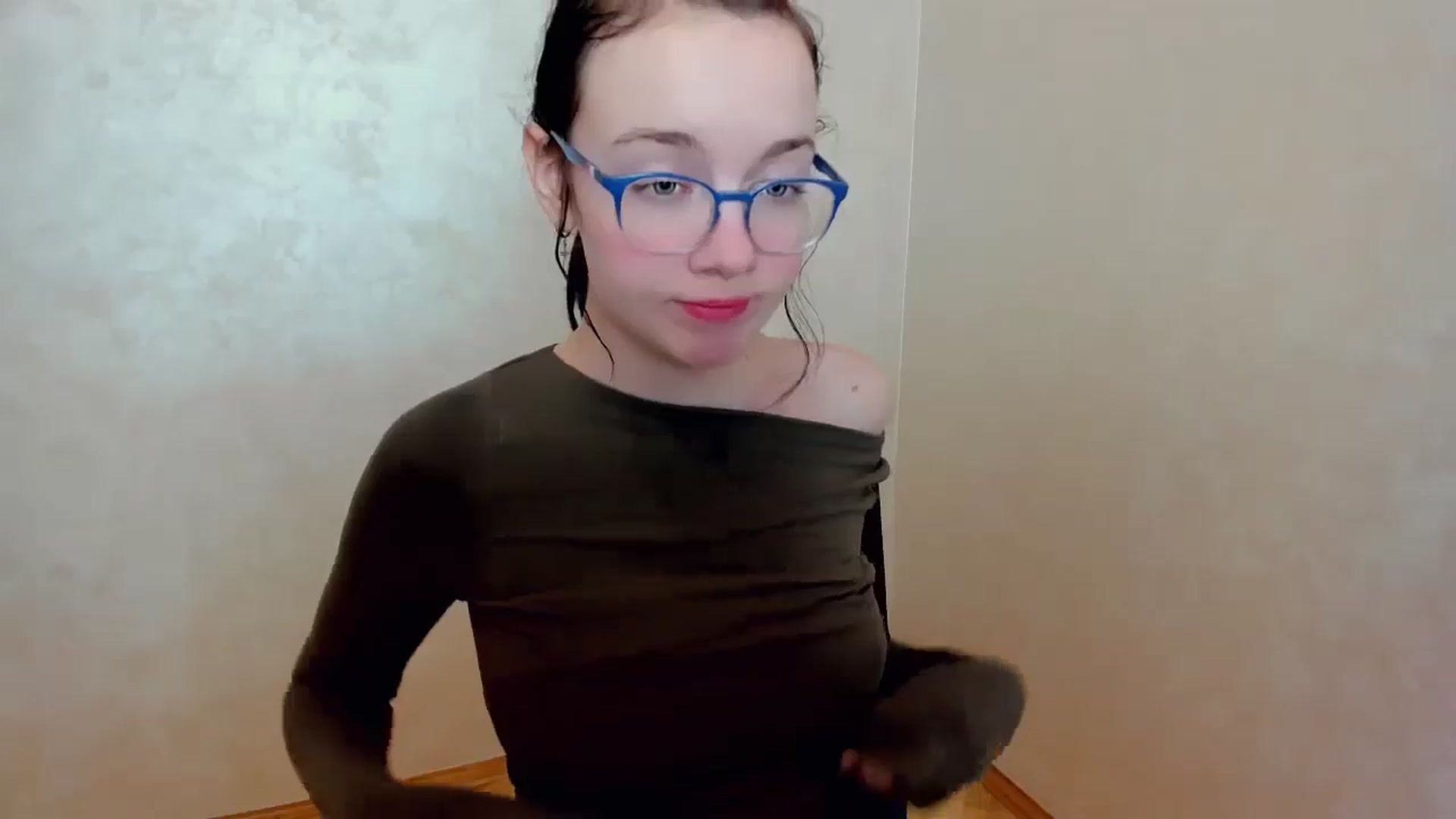 Gallery image thumbnail from Baby_Melania's myfreecams stream on, 04/05/2025, 23:08 image 2 of 20