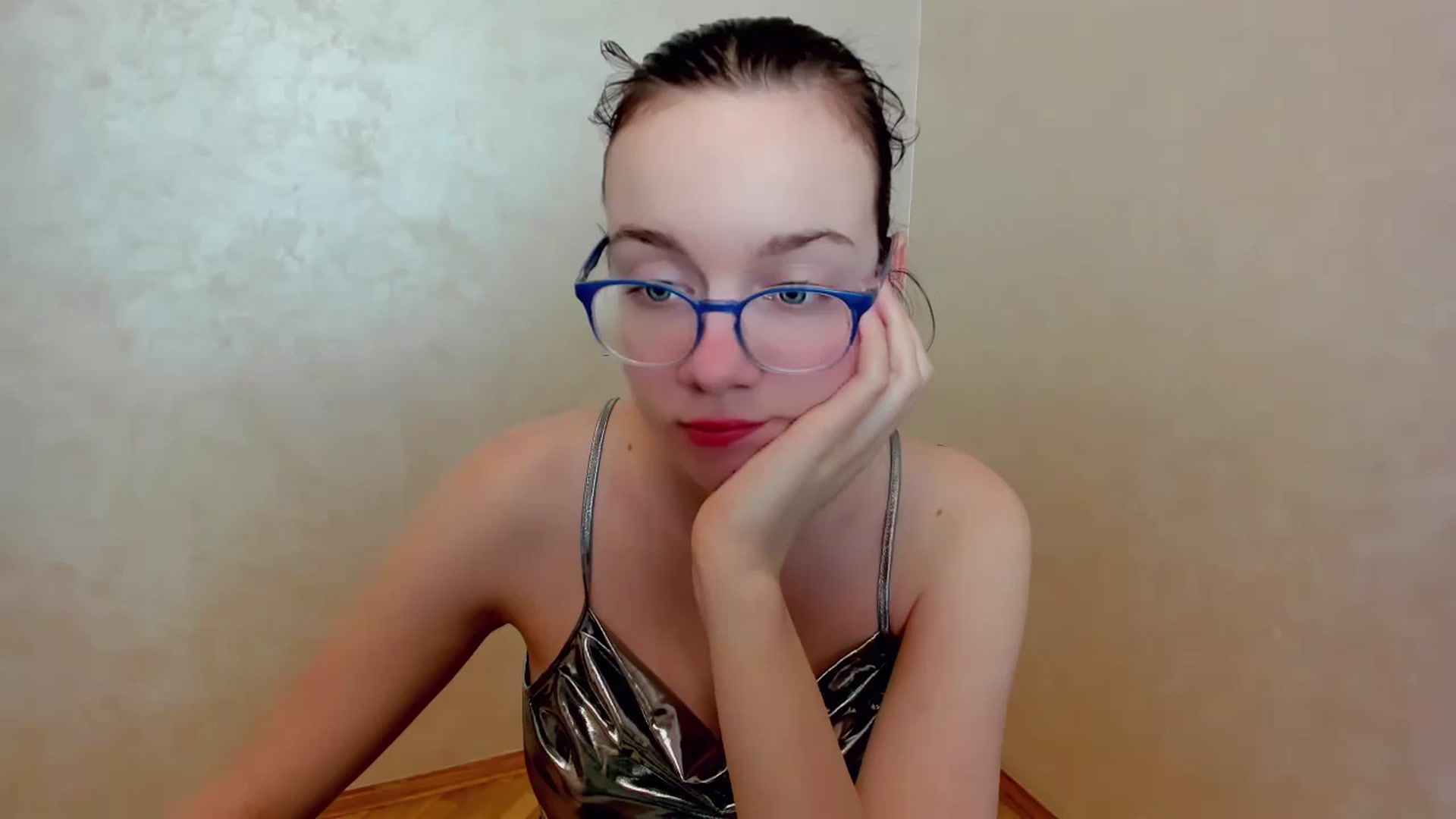 Gallery image thumbnail from Baby_Melania's myfreecams stream on, 04/06/2025, 19:30 image 20 of 20