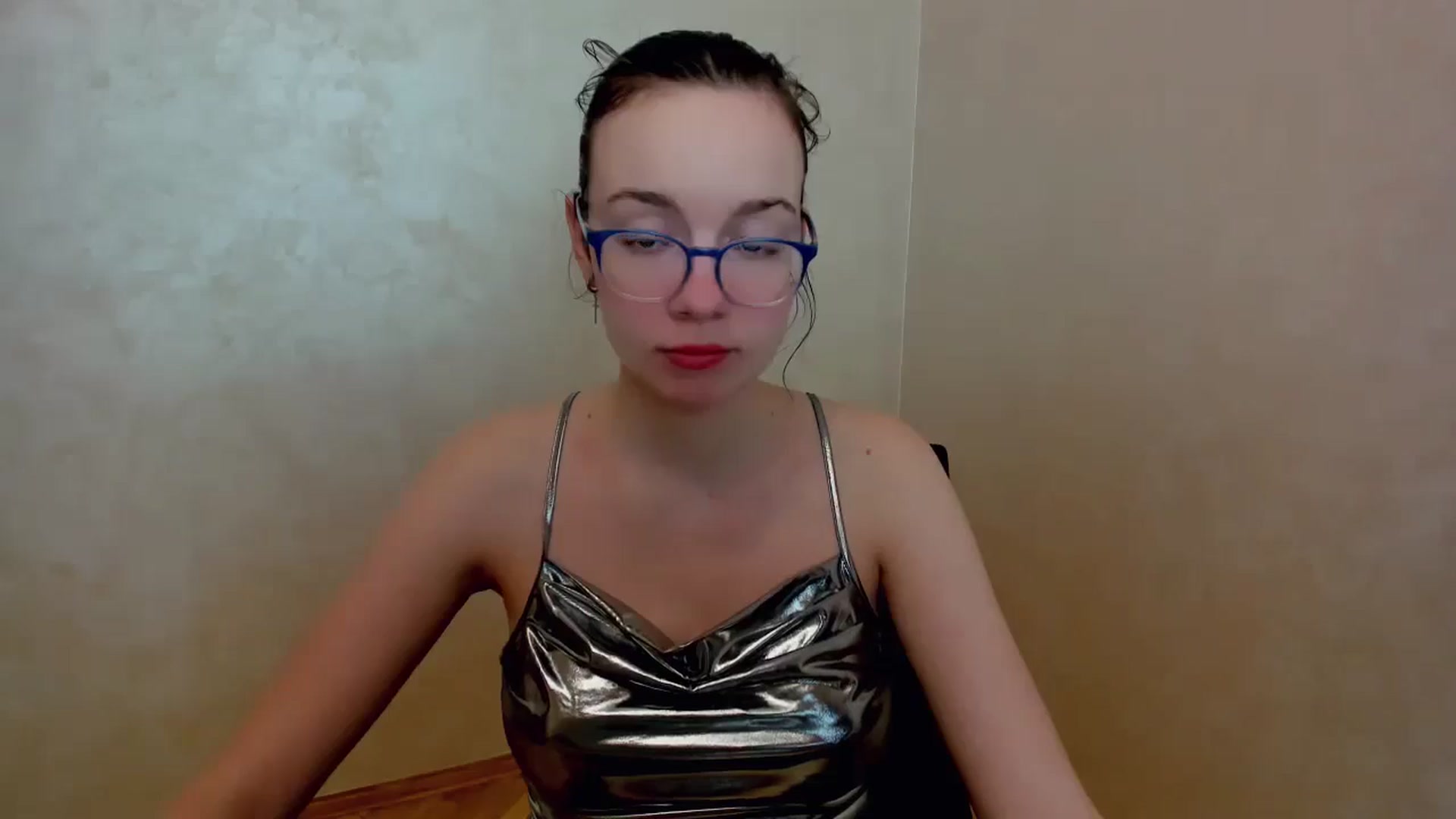 Gallery image thumbnail from Baby_Melania's myfreecams stream on, 04/06/2025, 19:30 image 12 of 20