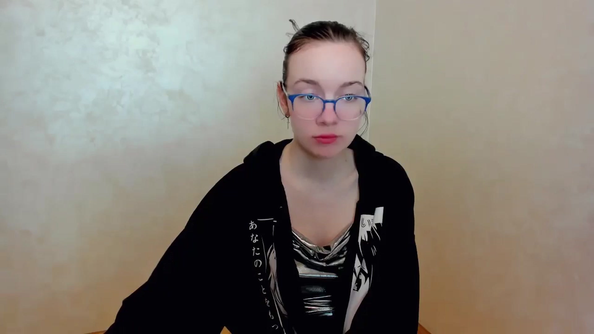 Gallery image thumbnail from Baby_Melania's myfreecams stream on, 04/06/2025, 20:01 image 4 of 20