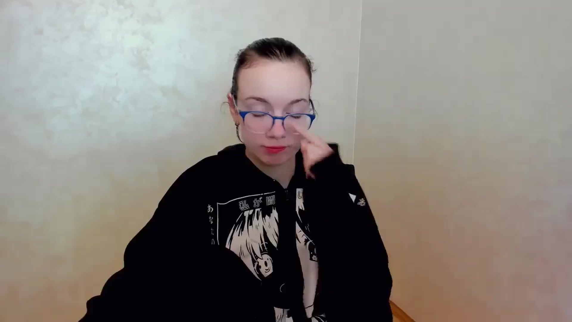 Gallery image thumbnail from Baby_Melania's myfreecams stream on, 04/06/2025, 21:19 image 16 of 20