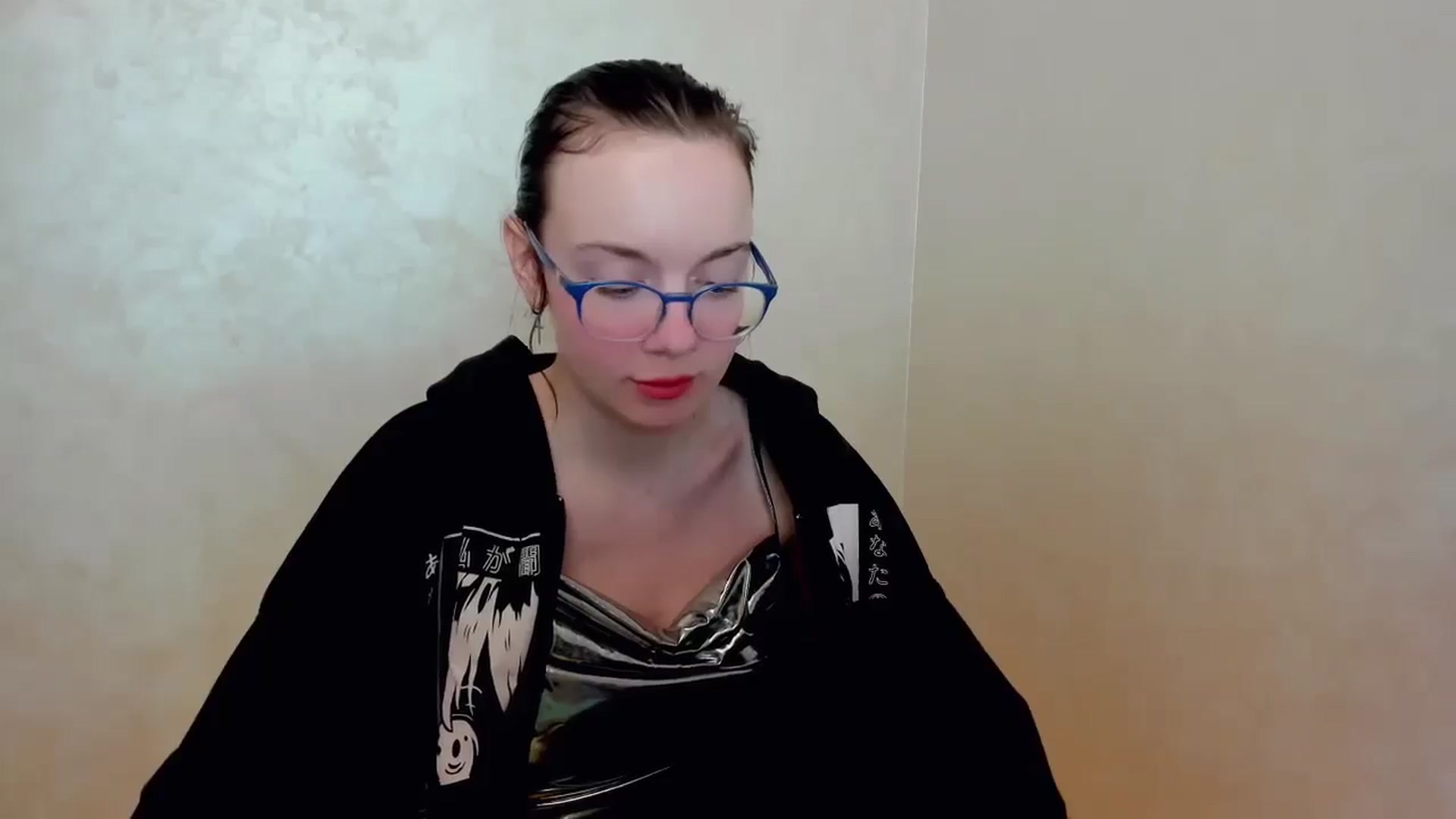 Gallery image thumbnail from Baby_Melania's myfreecams stream on, 04/07/2025, 24:41 image 8 of 20