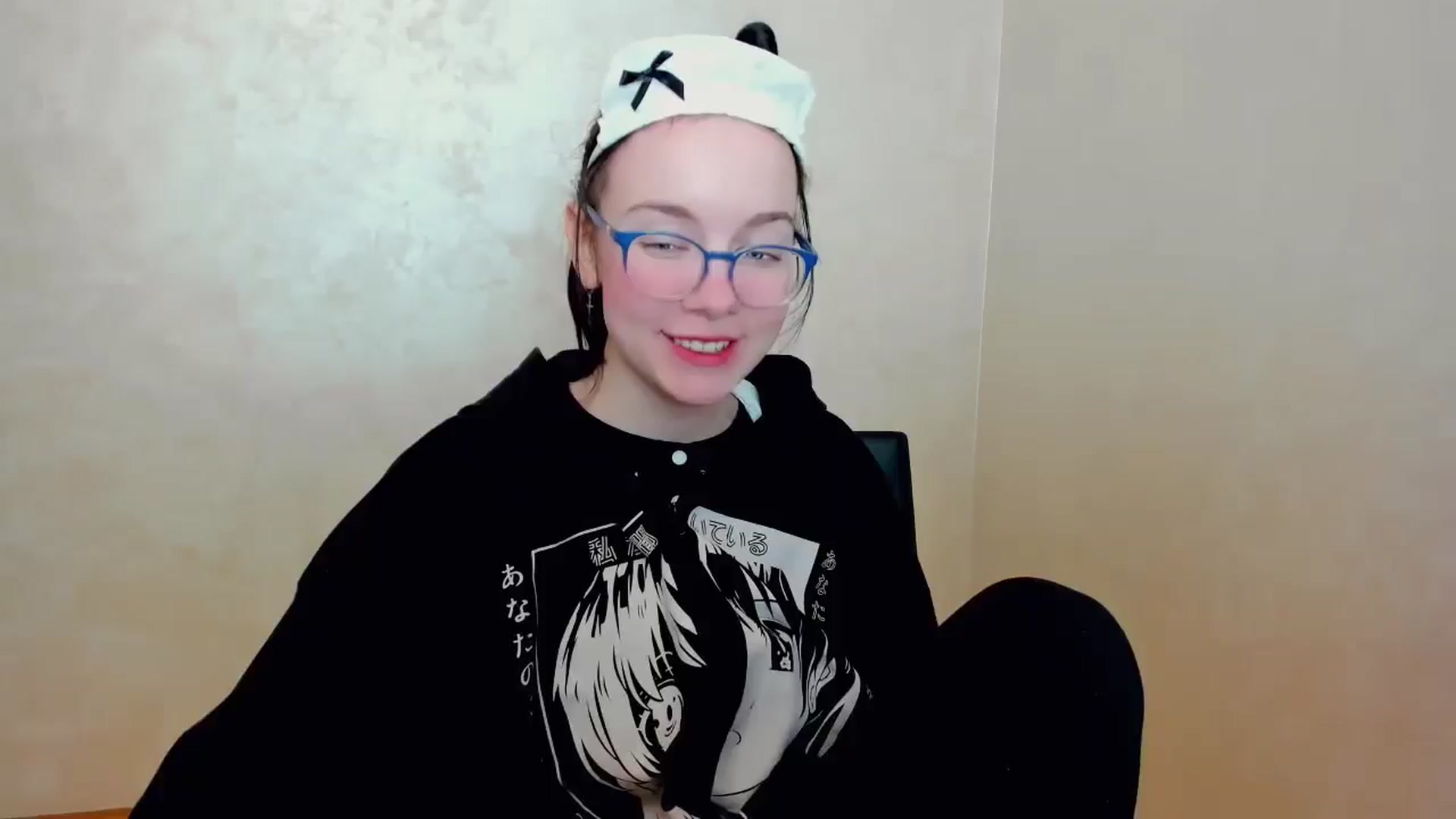 Gallery image thumbnail from Baby_Melania's myfreecams stream on, 04/10/2025, 24:01 image 3 of 20