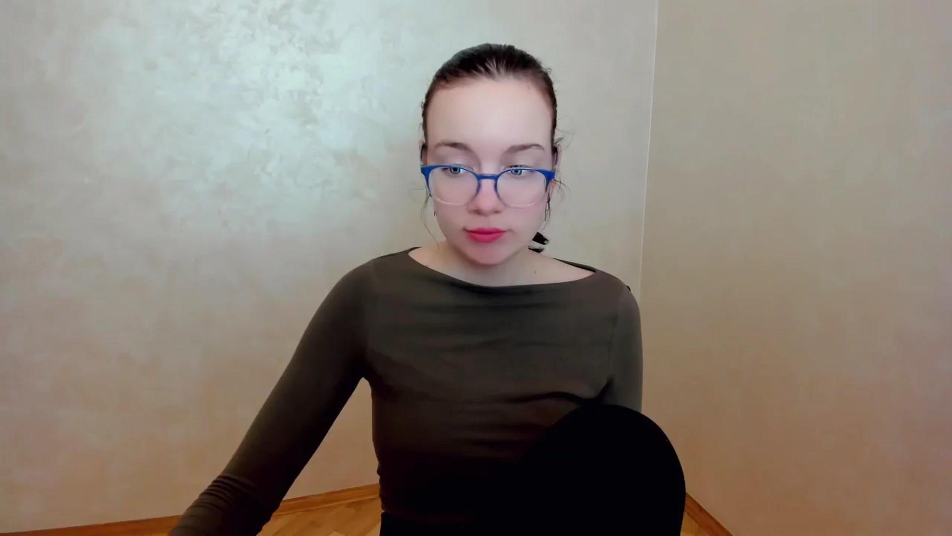 Gallery image thumbnail from Baby_Melania's myfreecams stream on, 04/11/2025, 11:00 image 6 of 20