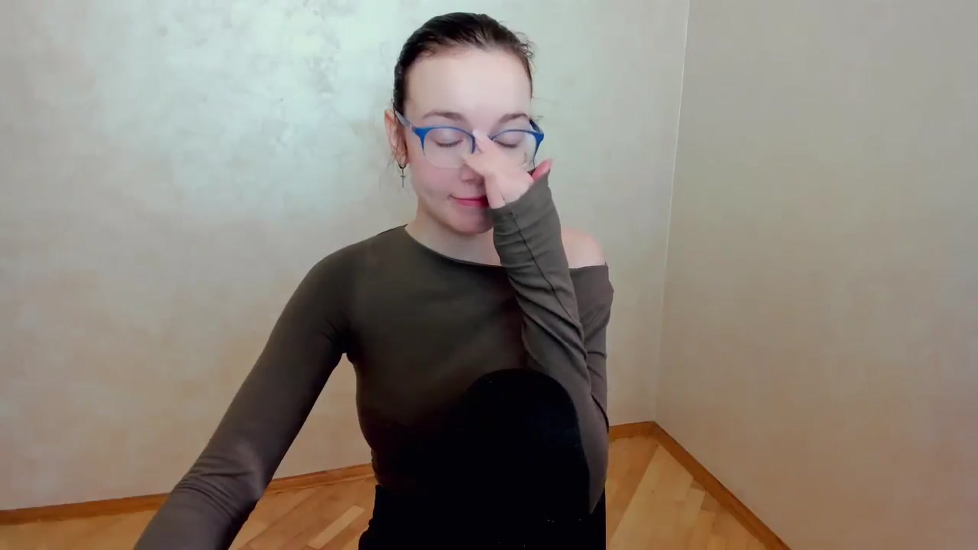 Gallery image thumbnail from Baby_Melania's myfreecams stream on, 04/11/2025, 13:49 image 9 of 20