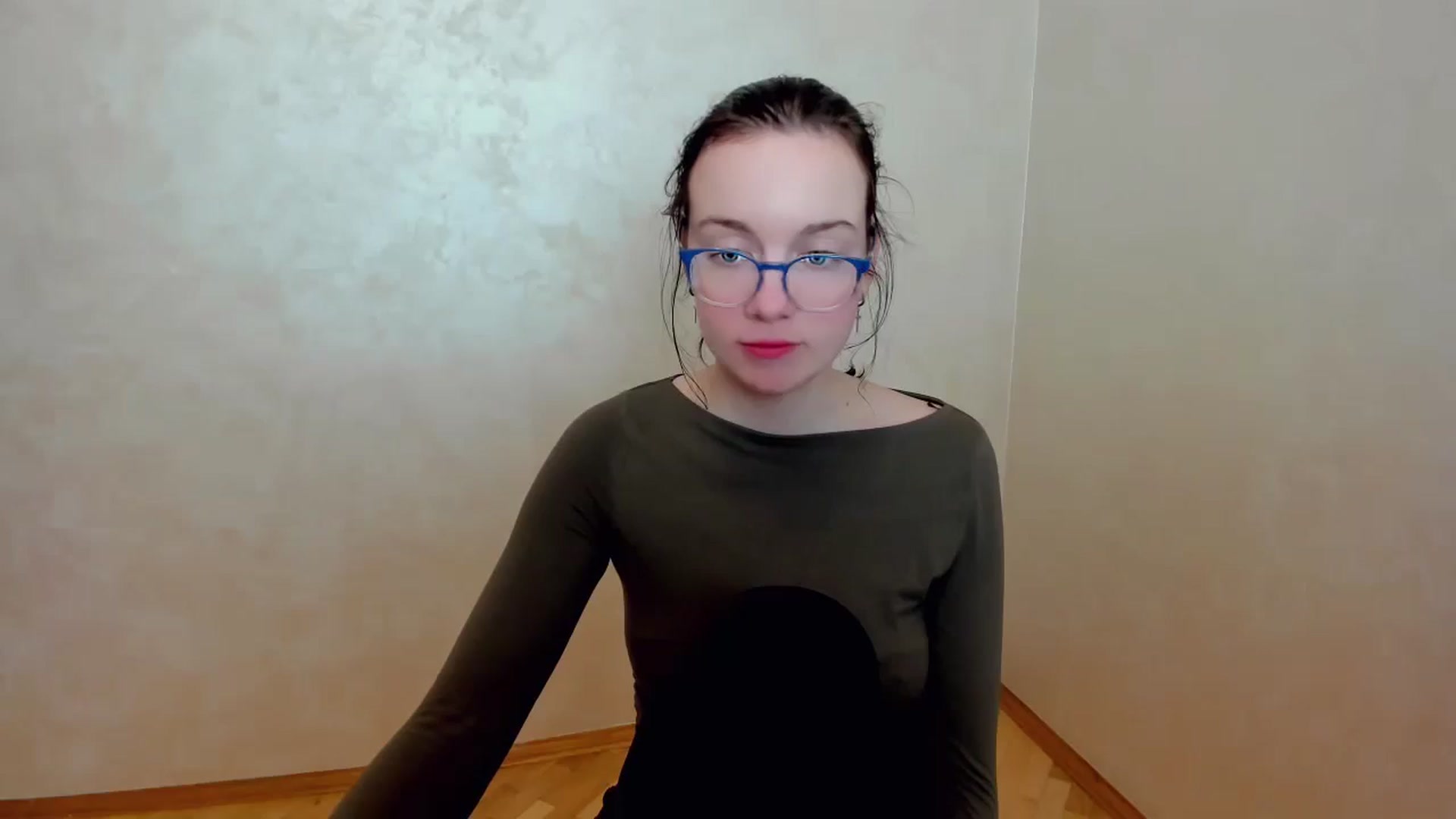 Gallery image thumbnail from Baby_Melania's myfreecams stream on, 04/11/2025, 17:04 image 6 of 20