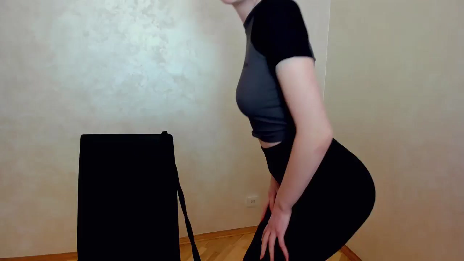Gallery image thumbnail from Baby_Melania's myfreecams stream on, 04/12/2025, 19:21 image 1 of 20