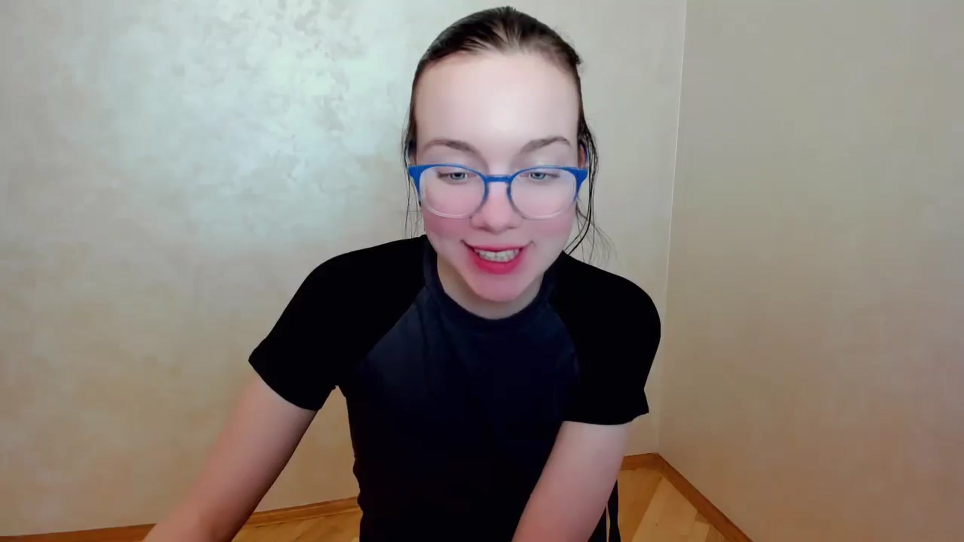 Gallery image thumbnail from Baby_Melania's myfreecams stream on, 04/12/2025, 19:21 image 12 of 20