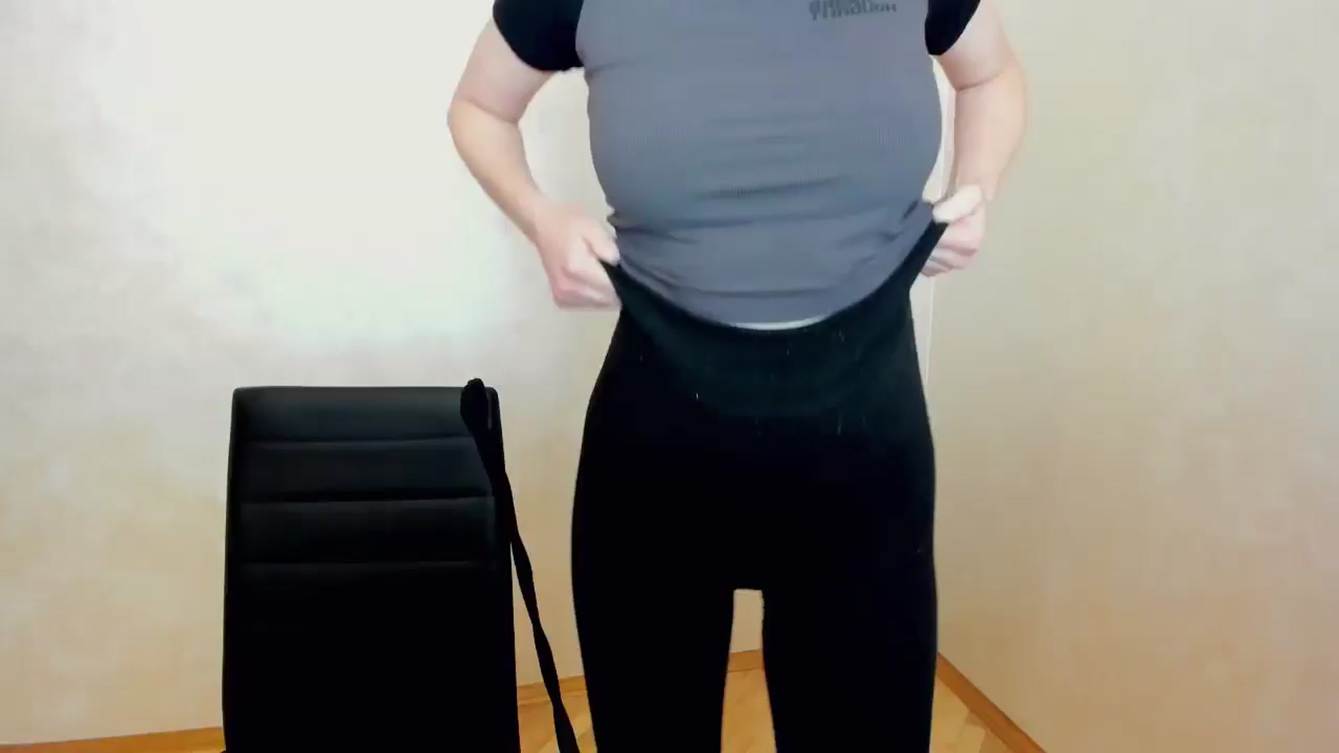 Gallery image thumbnail from Baby_Melania's myfreecams stream on, 04/12/2025, 19:21 image 2 of 20