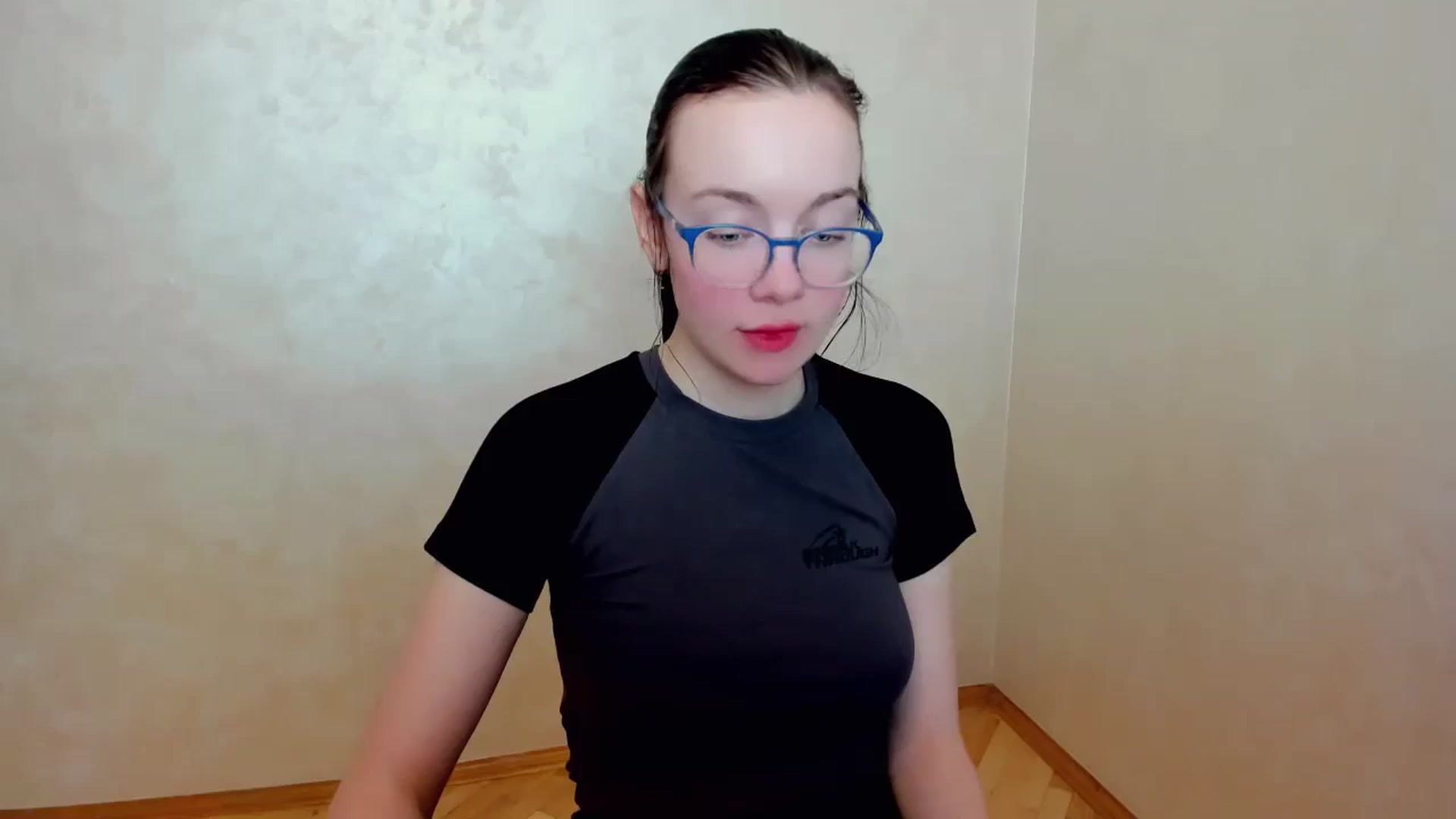 Gallery image thumbnail from Baby_Melania's myfreecams stream on, 04/12/2025, 19:21 image 19 of 20