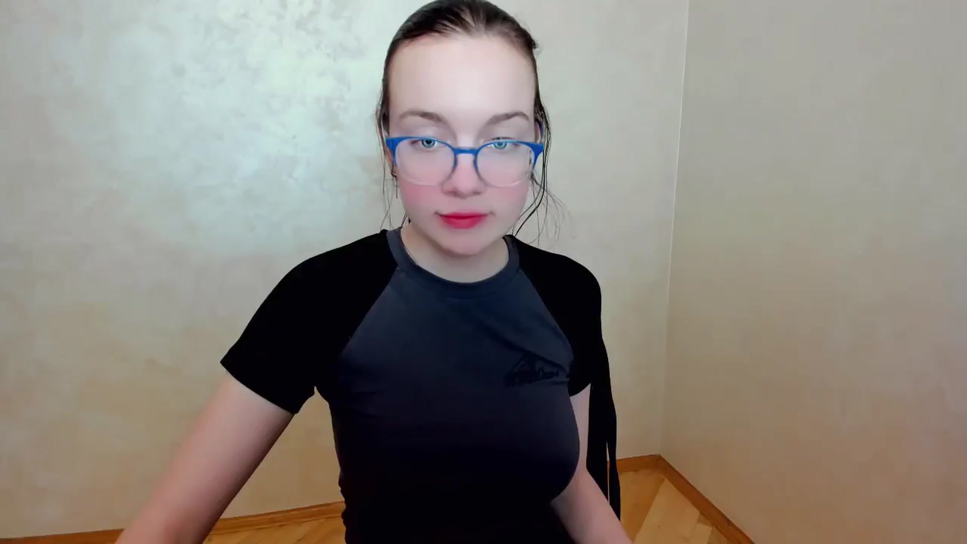 Gallery image thumbnail from Baby_Melania's myfreecams stream on, 04/12/2025, 19:21 image 4 of 20