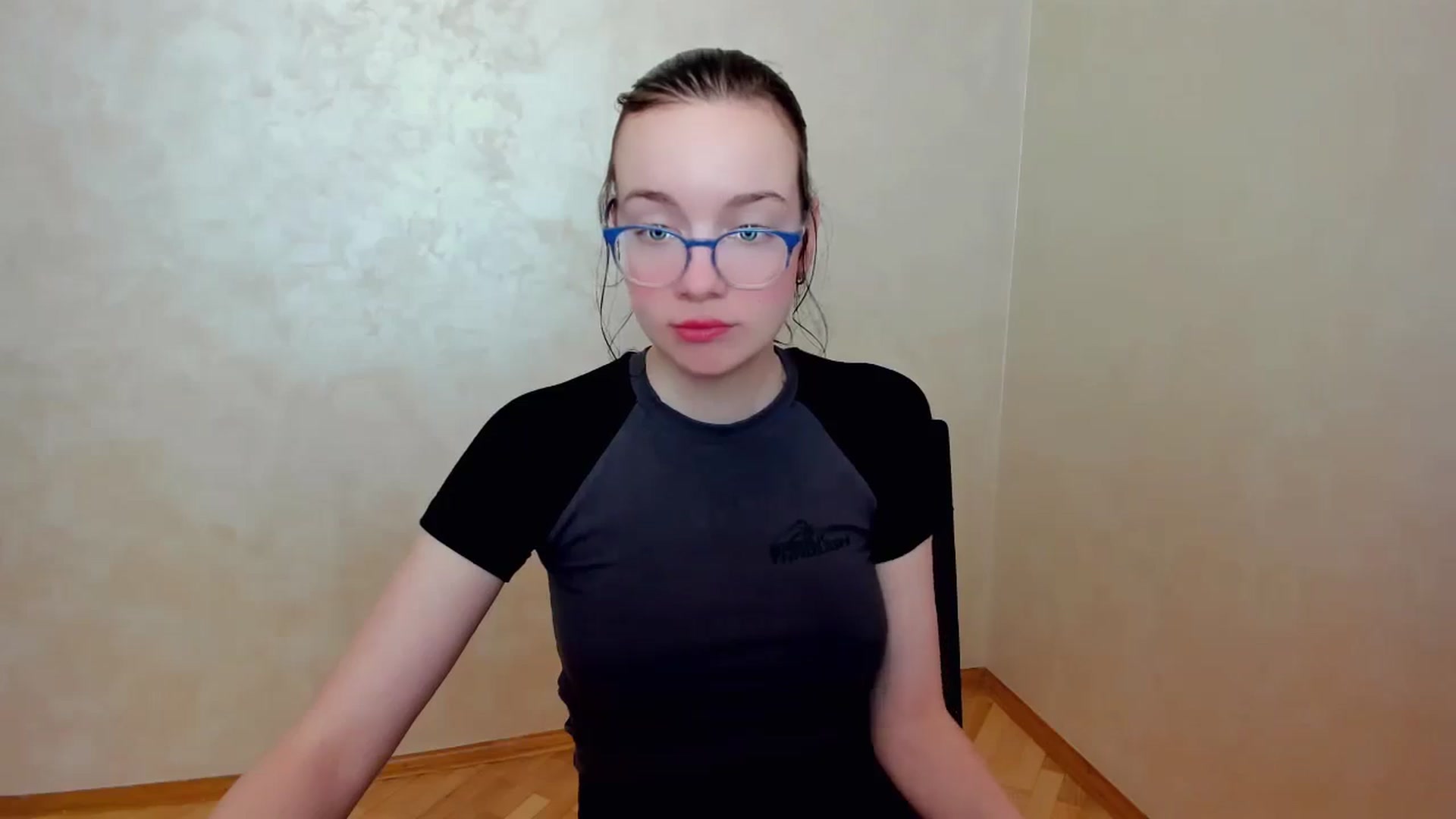 Gallery image thumbnail from Baby_Melania's myfreecams stream on, 04/13/2025, 16:13 image 17 of 20