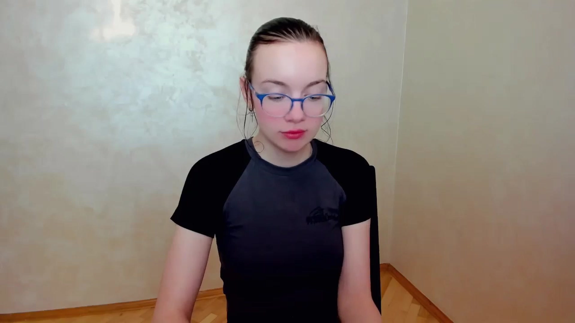 Gallery image thumbnail from Baby_Melania's myfreecams stream on, 04/13/2025, 16:13 image 10 of 20