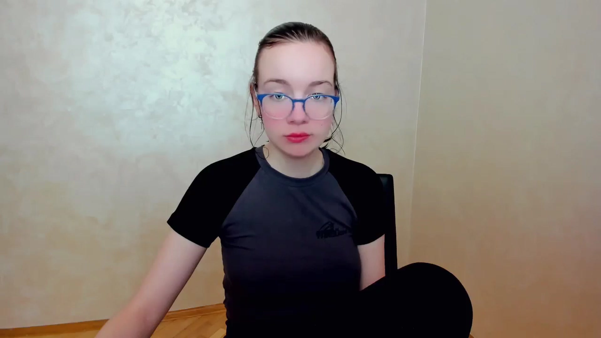 Gallery image thumbnail from Baby_Melania's myfreecams stream on, 04/13/2025, 16:13 image 3 of 20