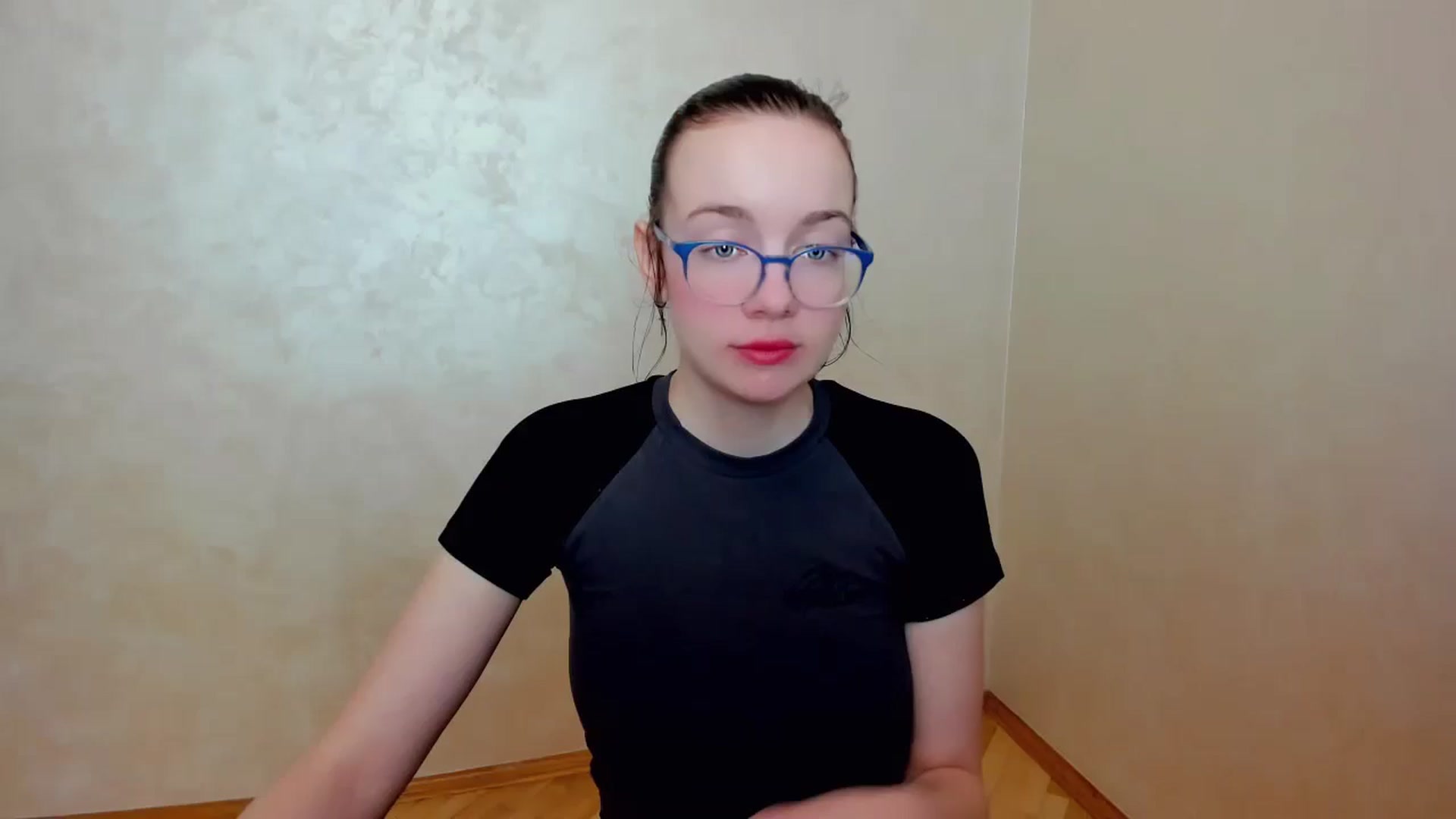 Gallery image thumbnail from Baby_Melania's myfreecams stream on, 04/13/2025, 17:42 image 3 of 20