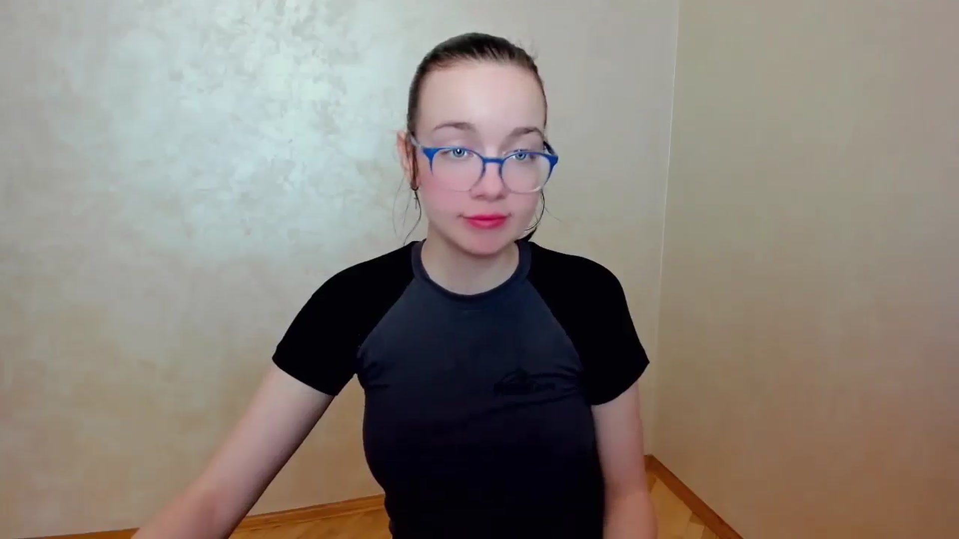 Gallery image thumbnail from Baby_Melania's myfreecams stream on, 04/13/2025, 17:42 image 16 of 20