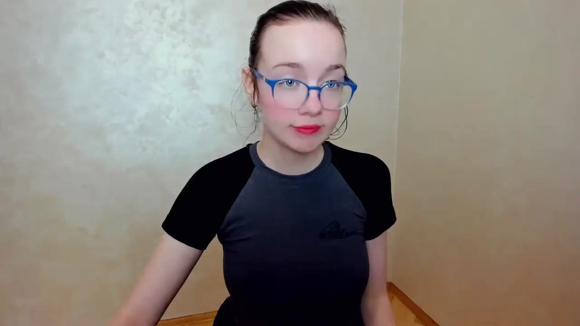 Gallery image thumbnail from Baby_Melania's myfreecams stream on, 04/13/2025, 20:13 image 3 of 20