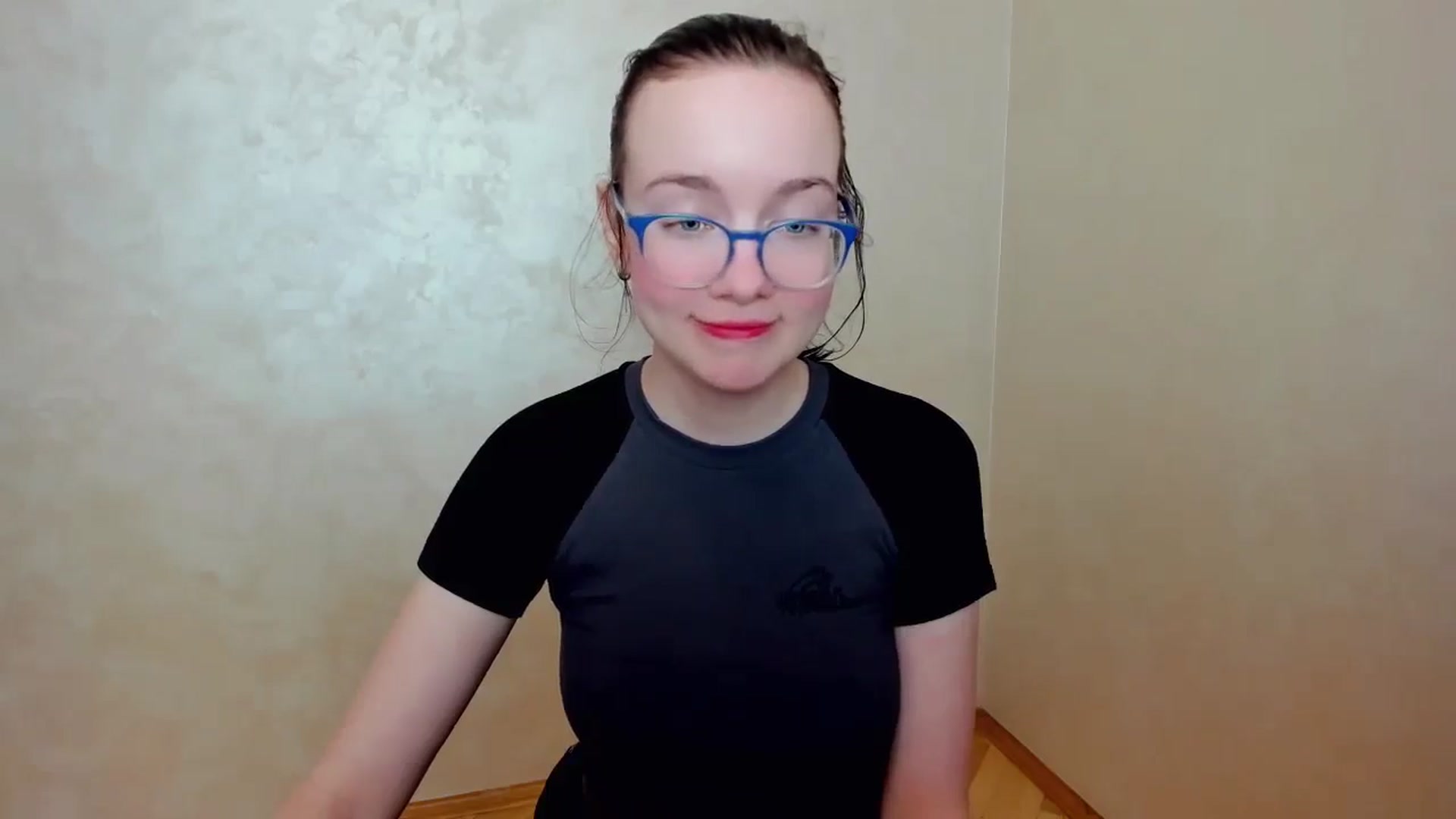 Gallery image thumbnail from Baby_Melania's myfreecams stream on, 04/13/2025, 20:13 image 4 of 20