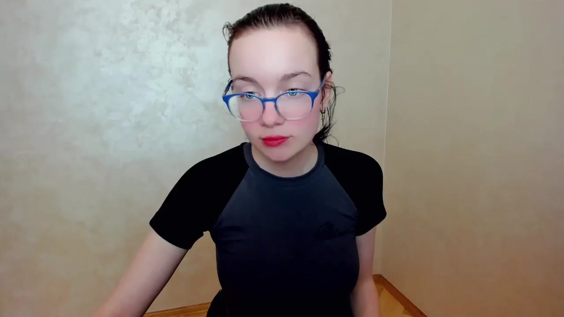 Gallery image thumbnail from Baby_Melania's myfreecams stream on, 04/13/2025, 20:13 image 8 of 20