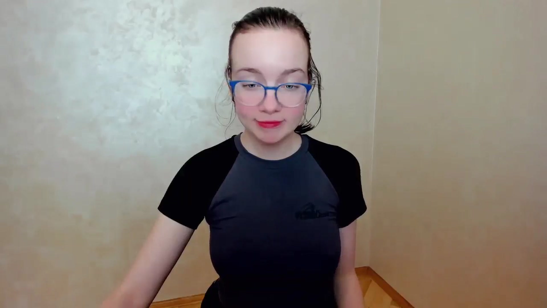 Gallery image thumbnail from Baby_Melania's myfreecams stream on, 04/13/2025, 20:13 image 5 of 20