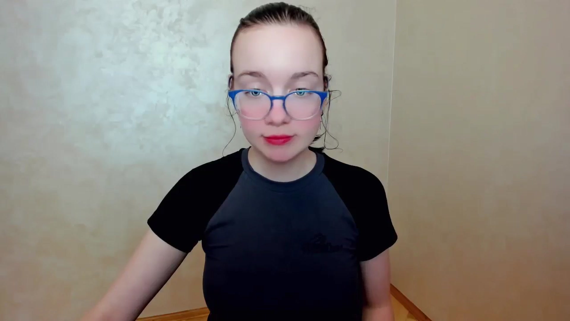 Gallery image thumbnail from Baby_Melania's myfreecams stream on, 04/13/2025, 20:13 image 14 of 20