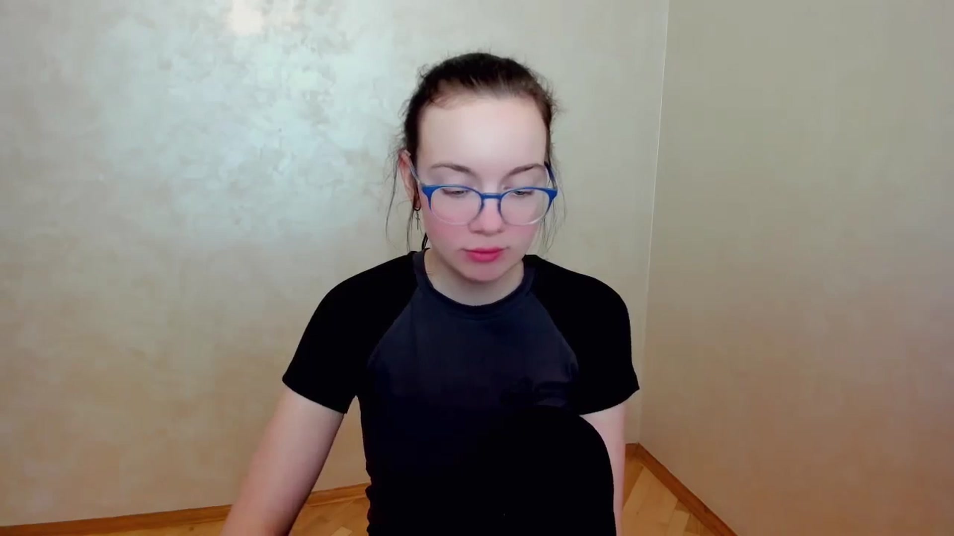 Gallery image thumbnail from Baby_Melania's myfreecams stream on, 04/14/2025, 16:22 image 12 of 20