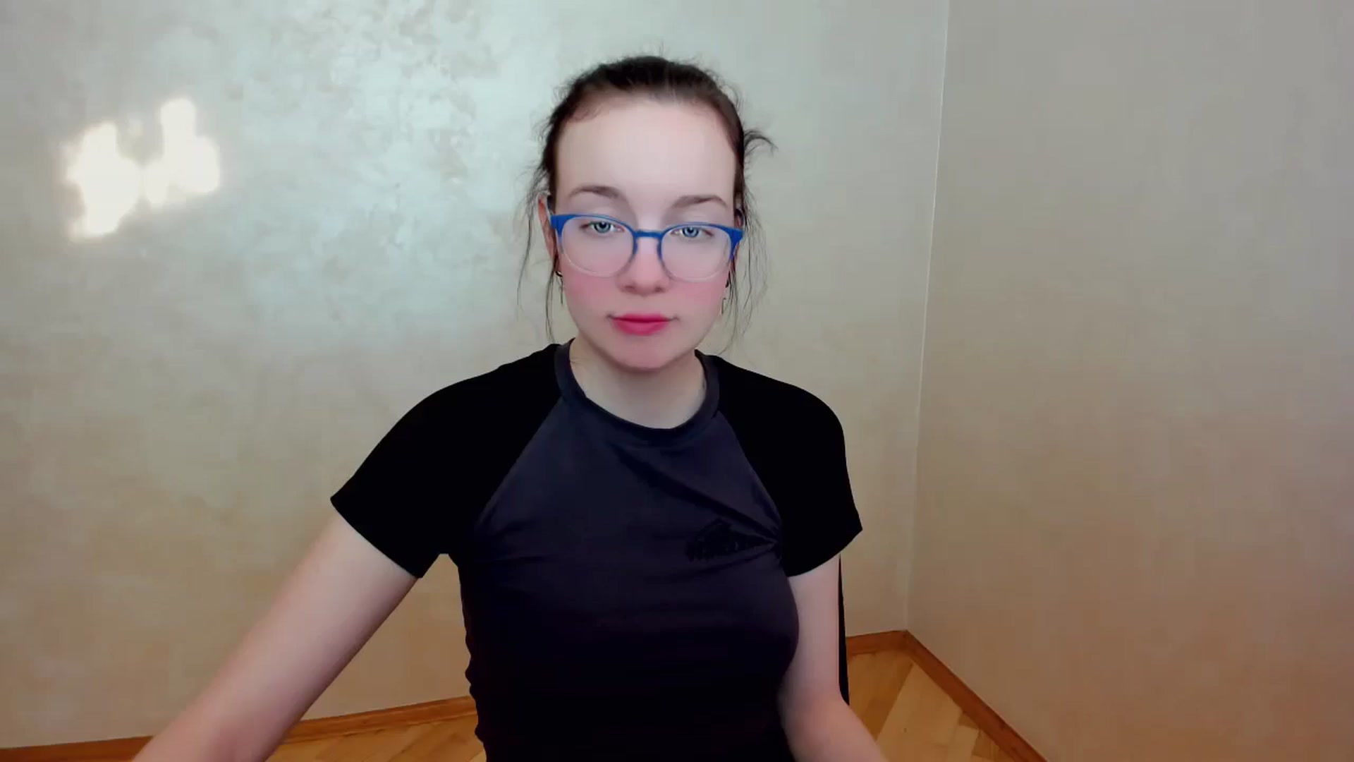Gallery image thumbnail from Baby_Melania's myfreecams stream on, 04/14/2025, 16:22 image 1 of 20