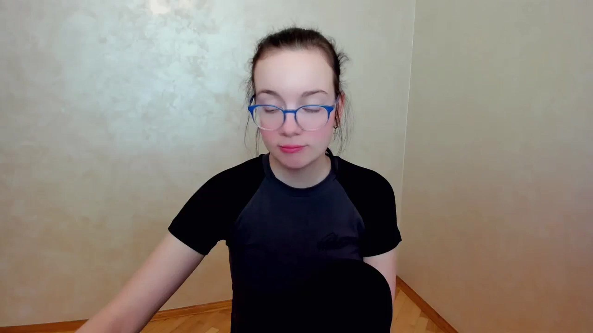 Gallery image thumbnail from Baby_Melania's myfreecams stream on, 04/14/2025, 16:22 image 13 of 20