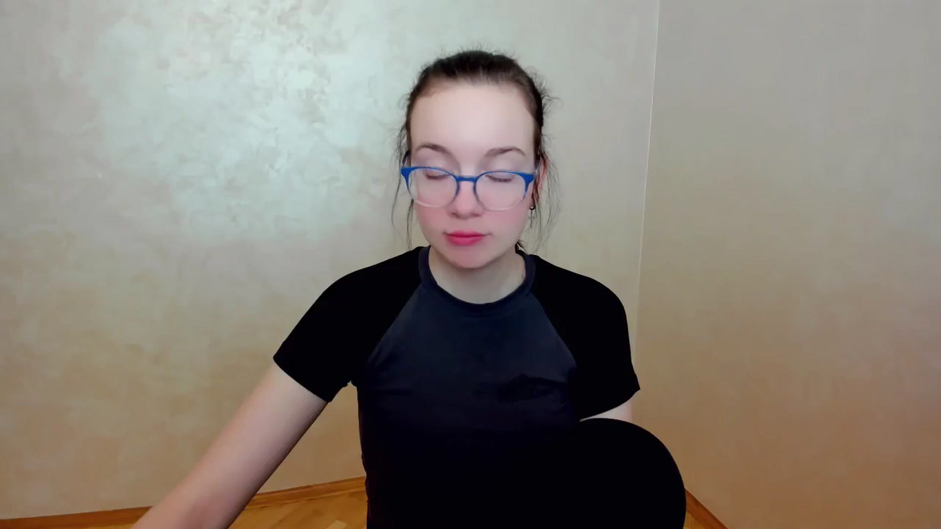 Gallery image thumbnail from Baby_Melania's myfreecams stream on, 04/14/2025, 16:22 image 7 of 20