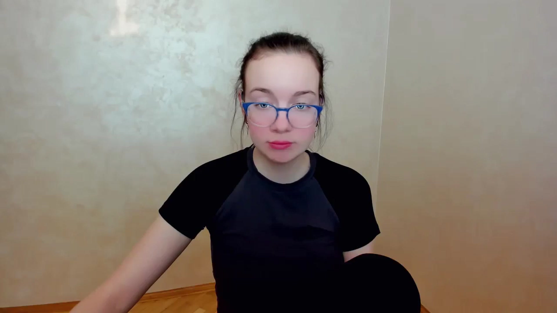 Gallery image thumbnail from Baby_Melania's myfreecams stream on, 04/14/2025, 16:22 image 9 of 20