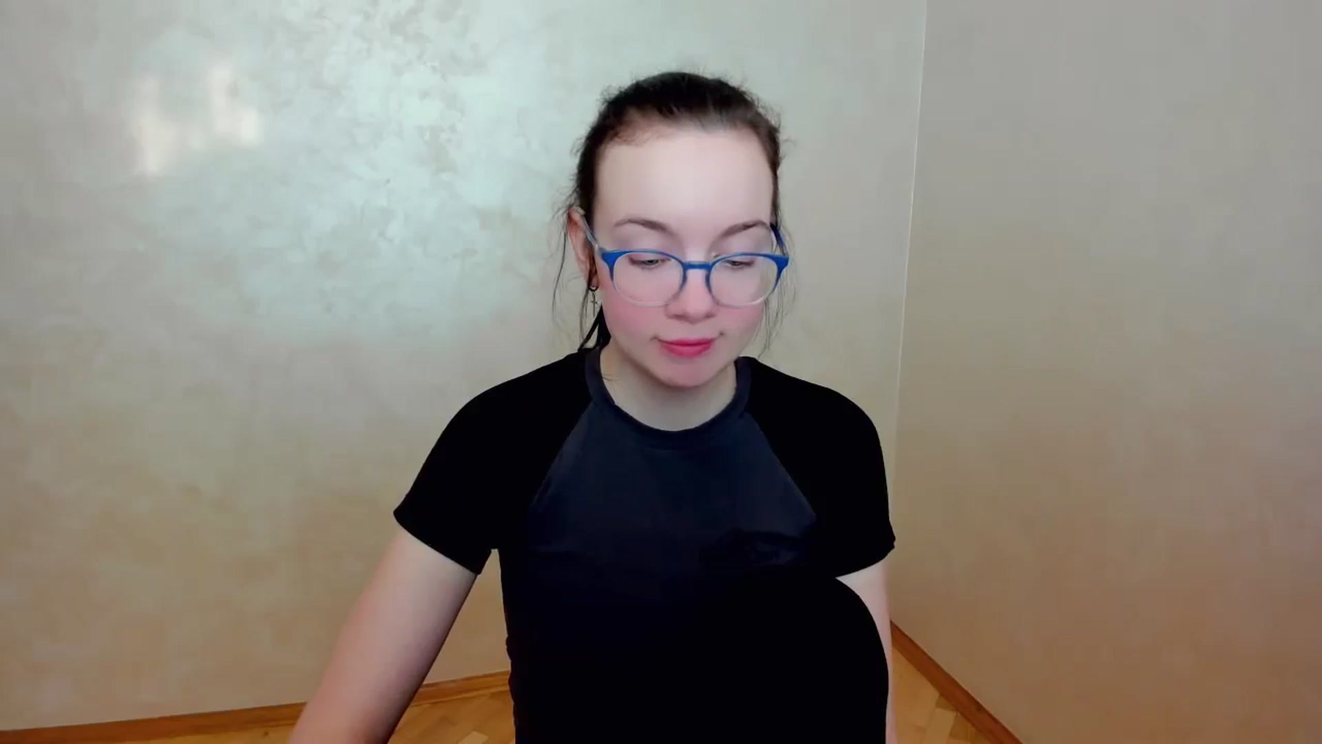 Gallery image thumbnail from Baby_Melania's myfreecams stream on, 04/14/2025, 16:22 image 4 of 20