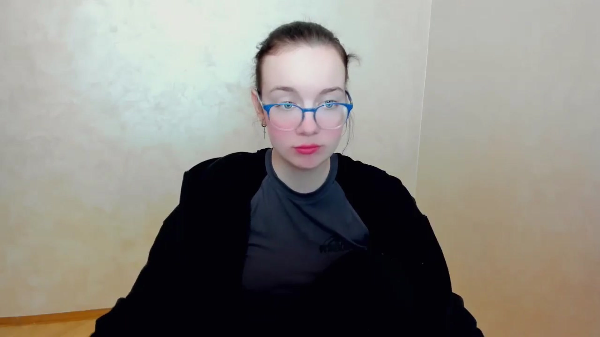 Gallery image thumbnail from Baby_Melania's myfreecams stream on, 04/14/2025, 18:09 image 2 of 20