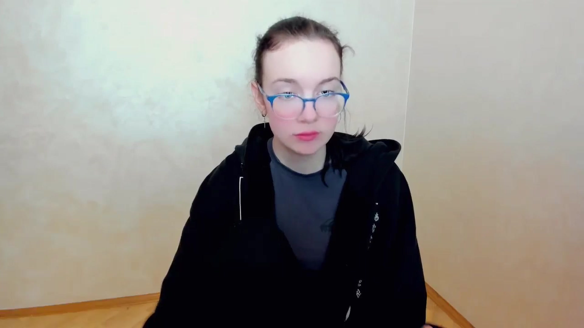 Gallery image thumbnail from Baby_Melania's myfreecams stream on, 04/14/2025, 19:25 image 10 of 20