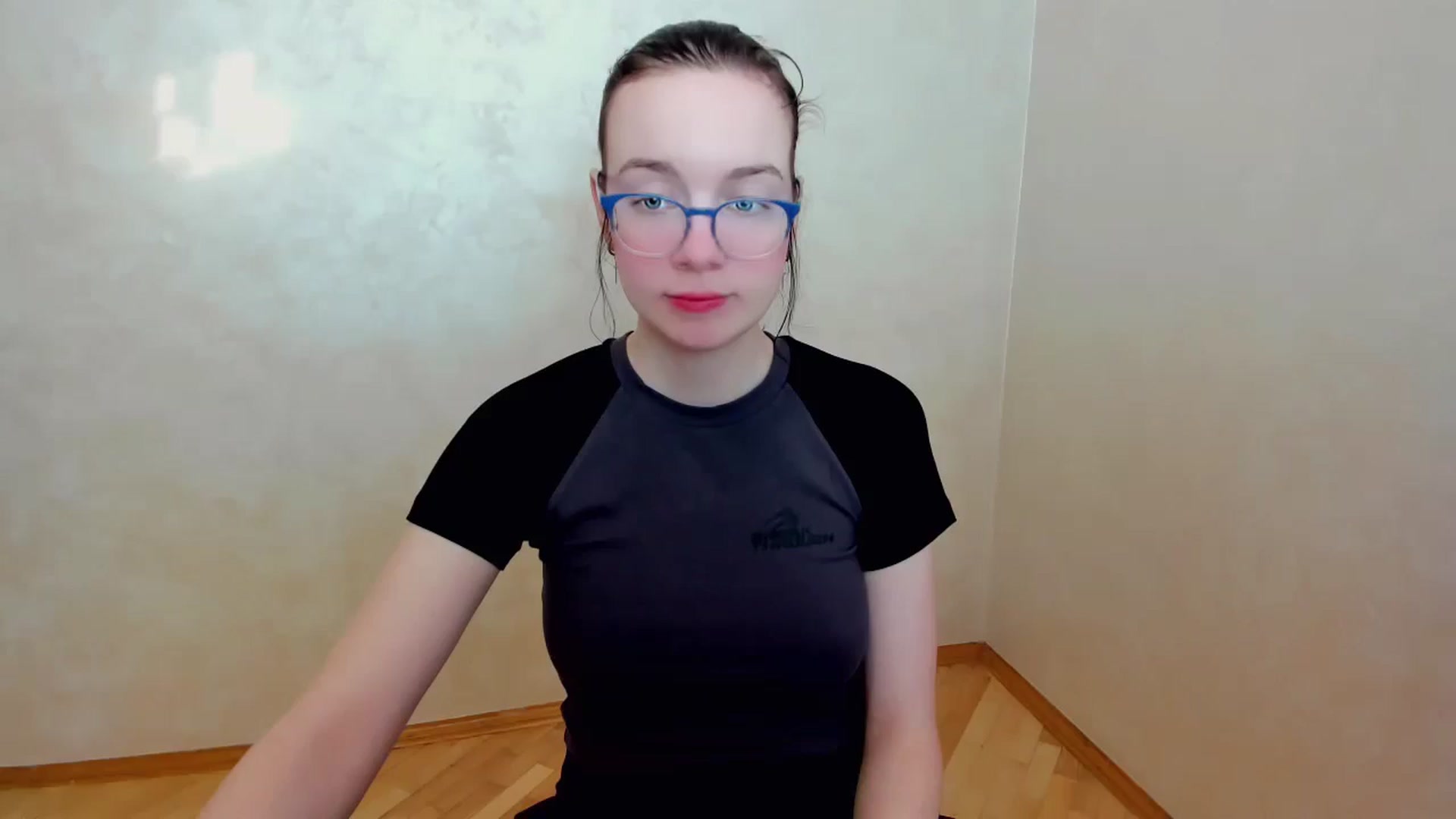 Gallery image thumbnail from Baby_Melania's myfreecams stream on, 04/15/2025, 16:58 image 1 of 20
