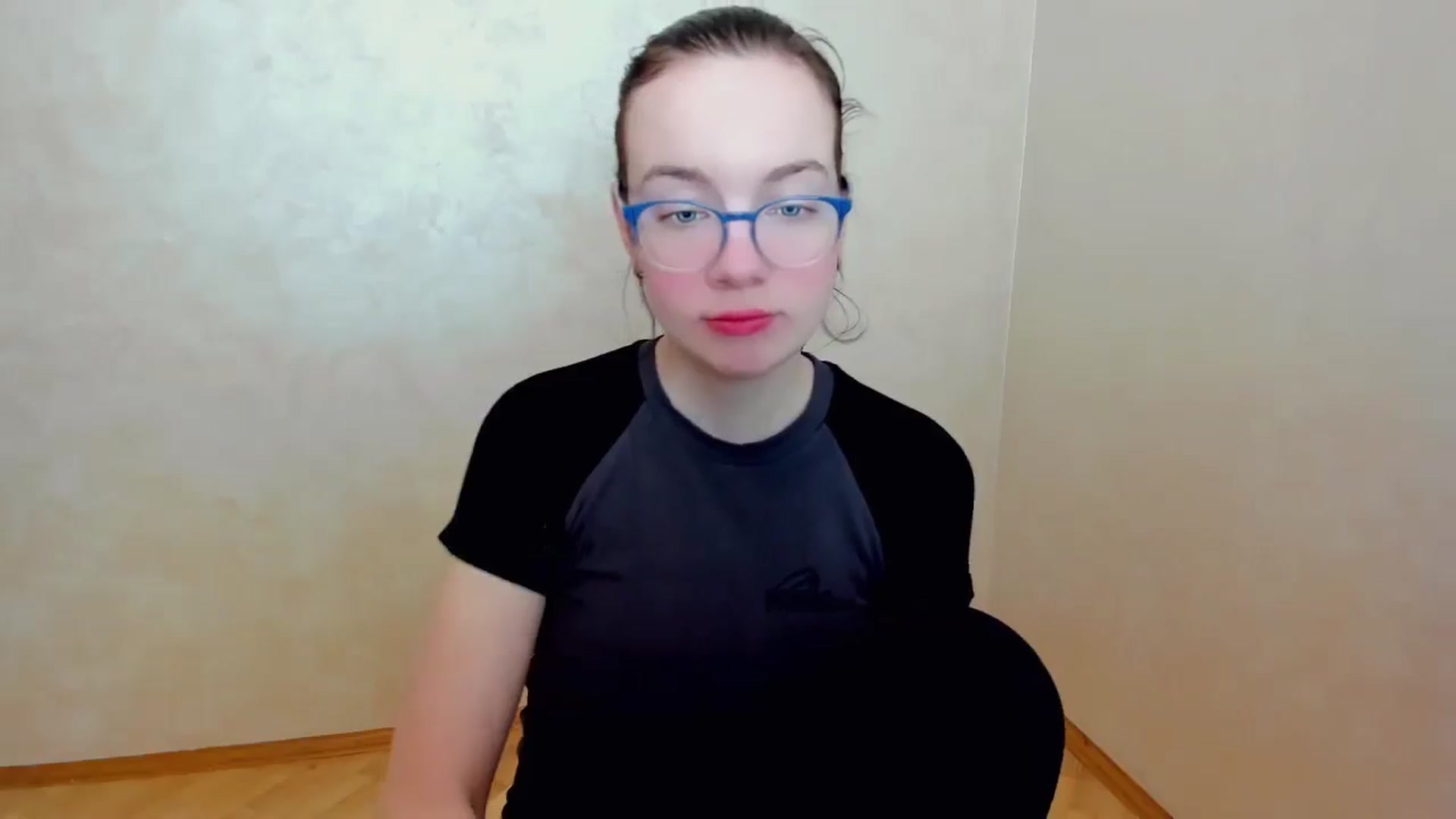 Gallery image thumbnail from Baby_Melania's myfreecams stream on, 04/15/2025, 16:58 image 6 of 20