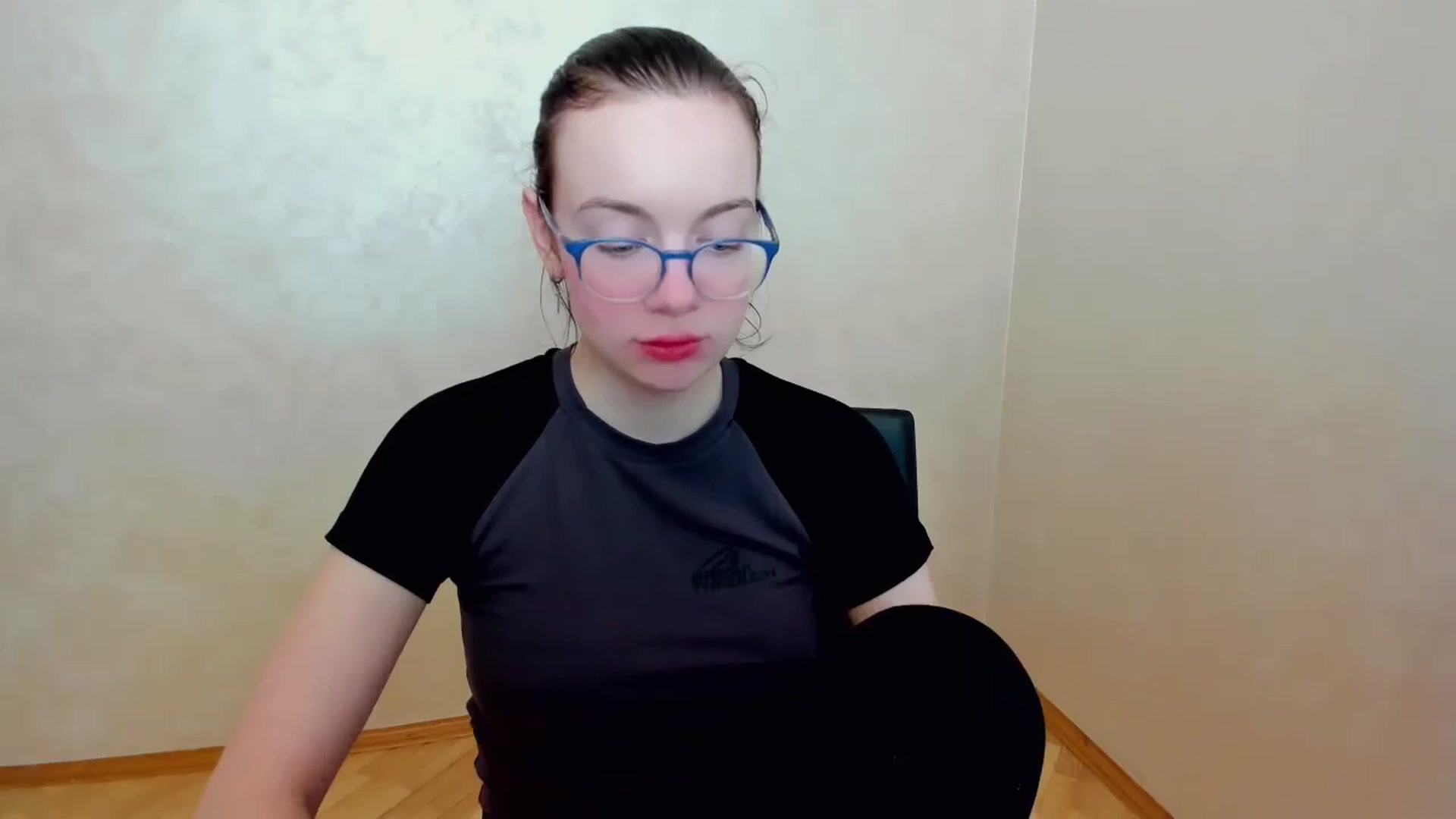 Gallery image thumbnail from Baby_Melania's myfreecams stream on, 04/15/2025, 16:58 image 4 of 20