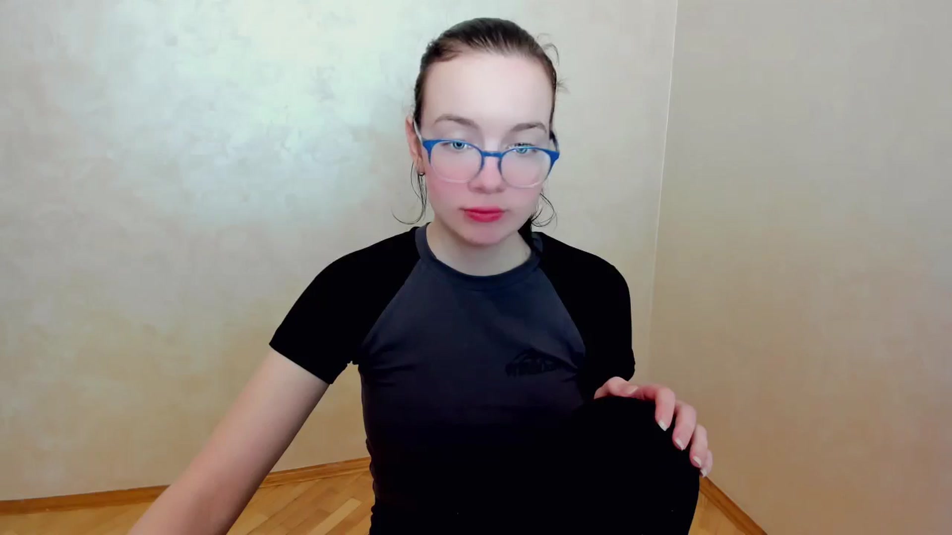 Gallery image thumbnail from Baby_Melania's myfreecams stream on, 04/15/2025, 16:58 image 11 of 20