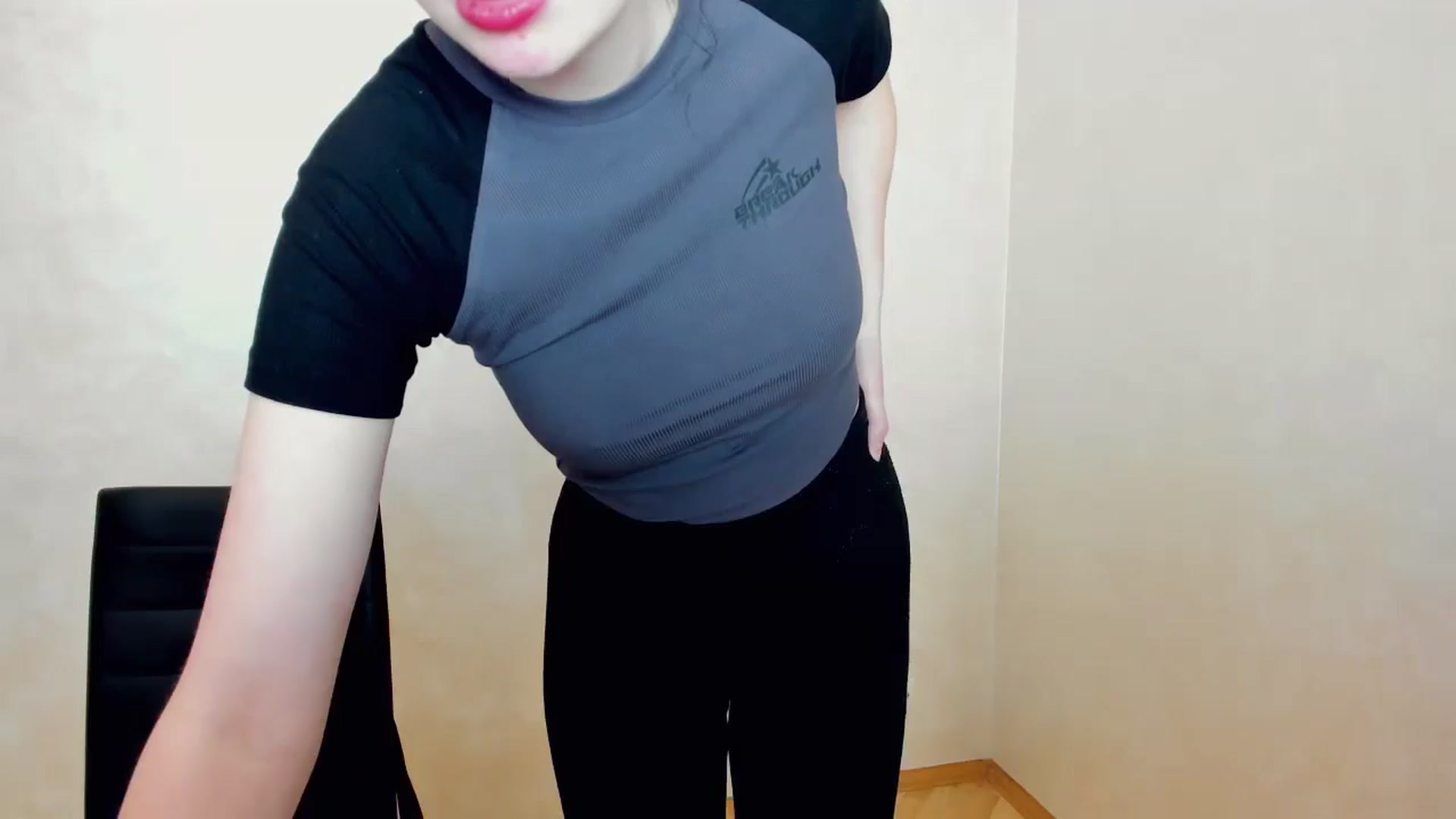 Gallery image thumbnail from Baby_Melania's myfreecams stream on, 04/15/2025, 21:11 image 7 of 20