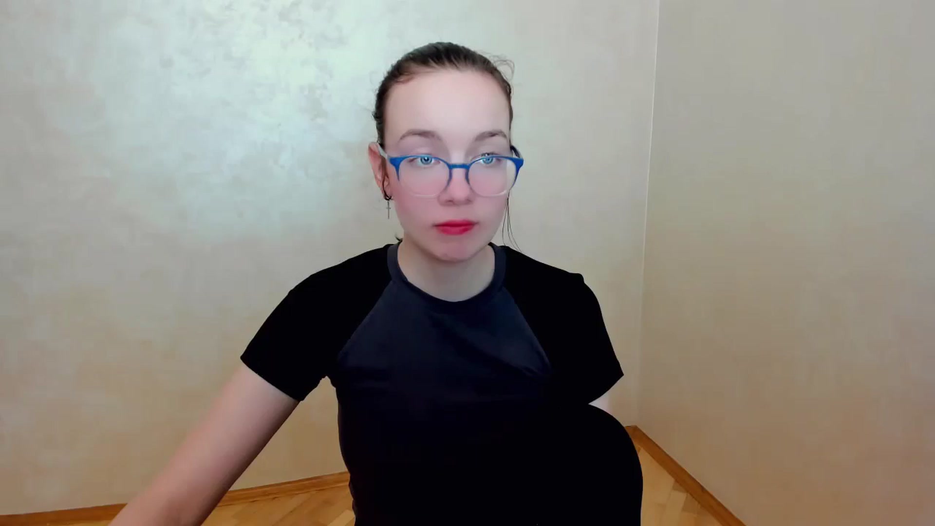 Gallery image thumbnail from Baby_Melania's myfreecams stream on, 04/15/2025, 21:11 image 1 of 20