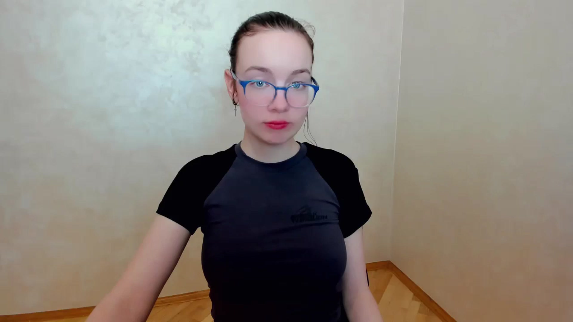 Gallery image thumbnail from Baby_Melania's myfreecams stream on, 04/15/2025, 21:11 image 3 of 20