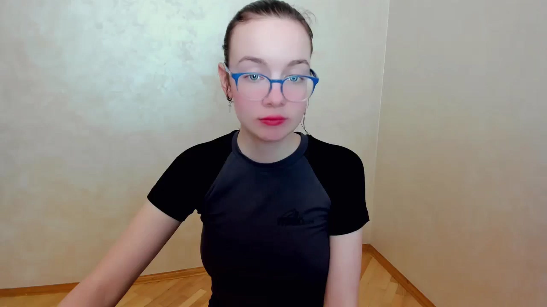 Gallery image thumbnail from Baby_Melania's myfreecams stream on, 04/15/2025, 21:11 image 19 of 20